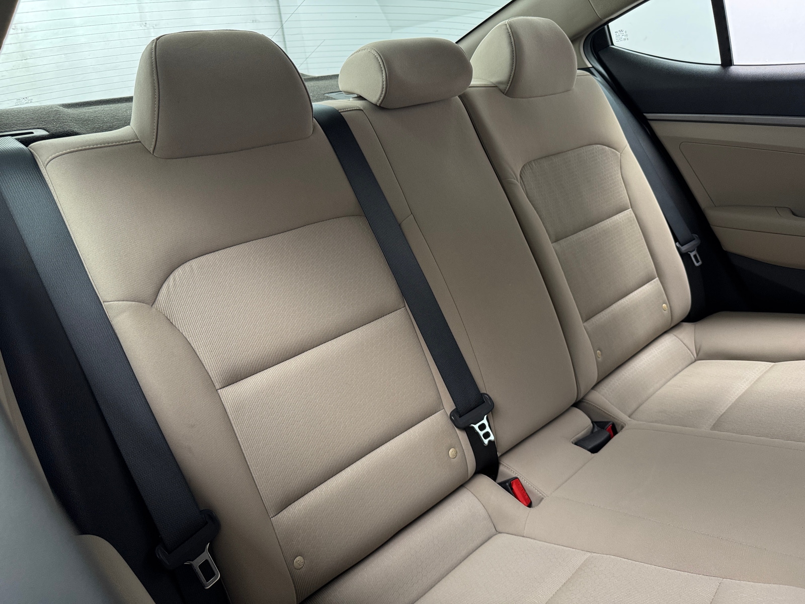 Thumbnail: 2017 Hyundai Elantra - 6