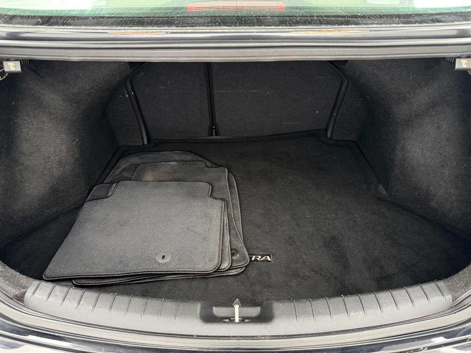 Thumbnail: 2017 Hyundai Elantra - 7