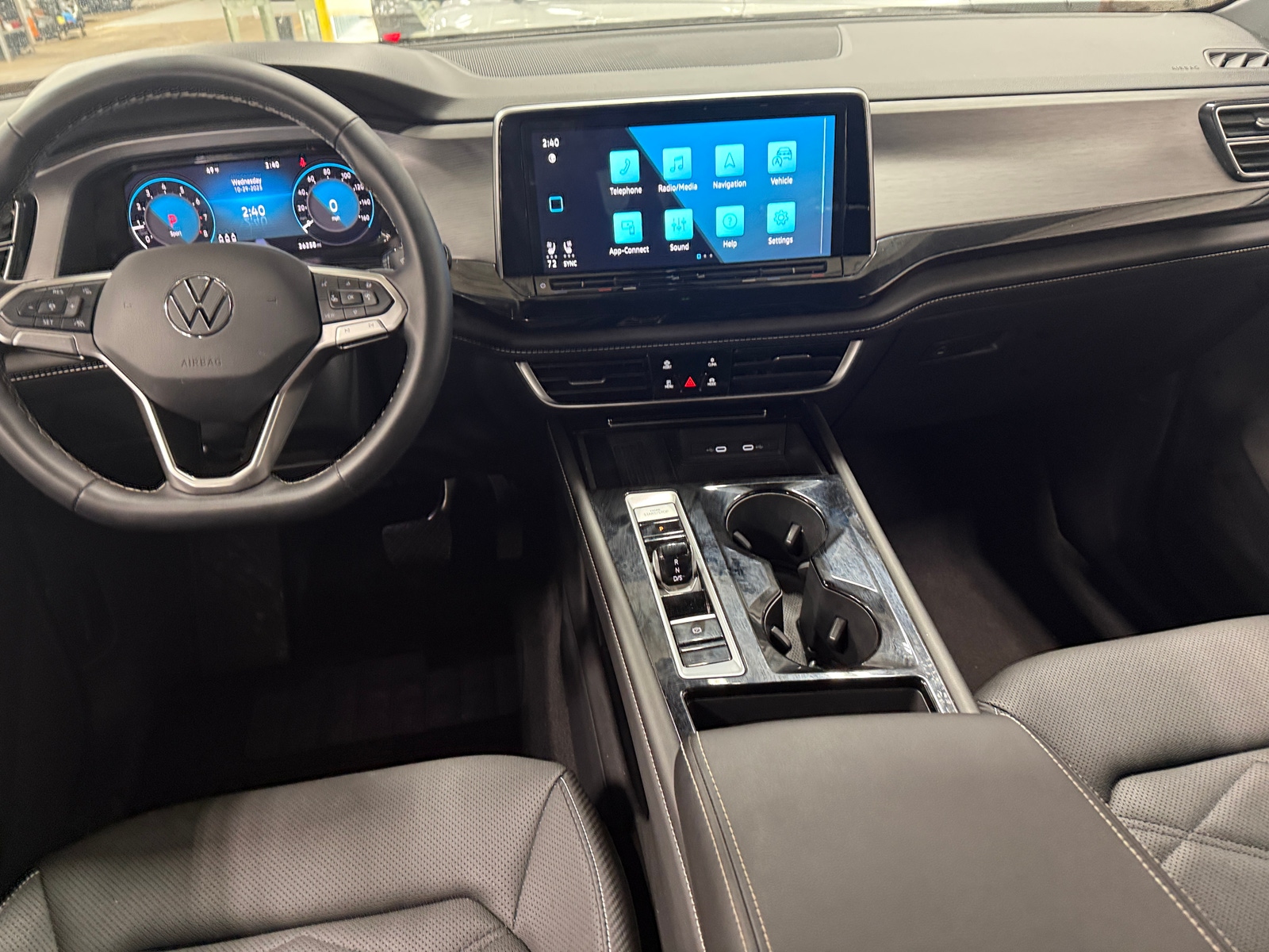 Thumbnail: 2025 Volkswagen Atlas - 2