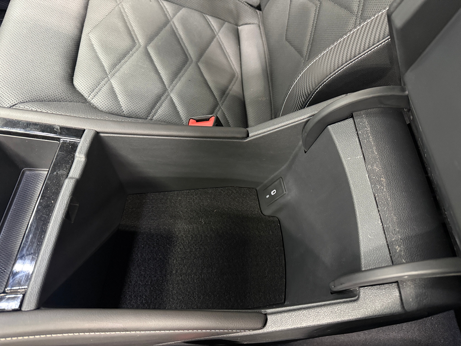 Thumbnail: 2025 Volkswagen Atlas - 6