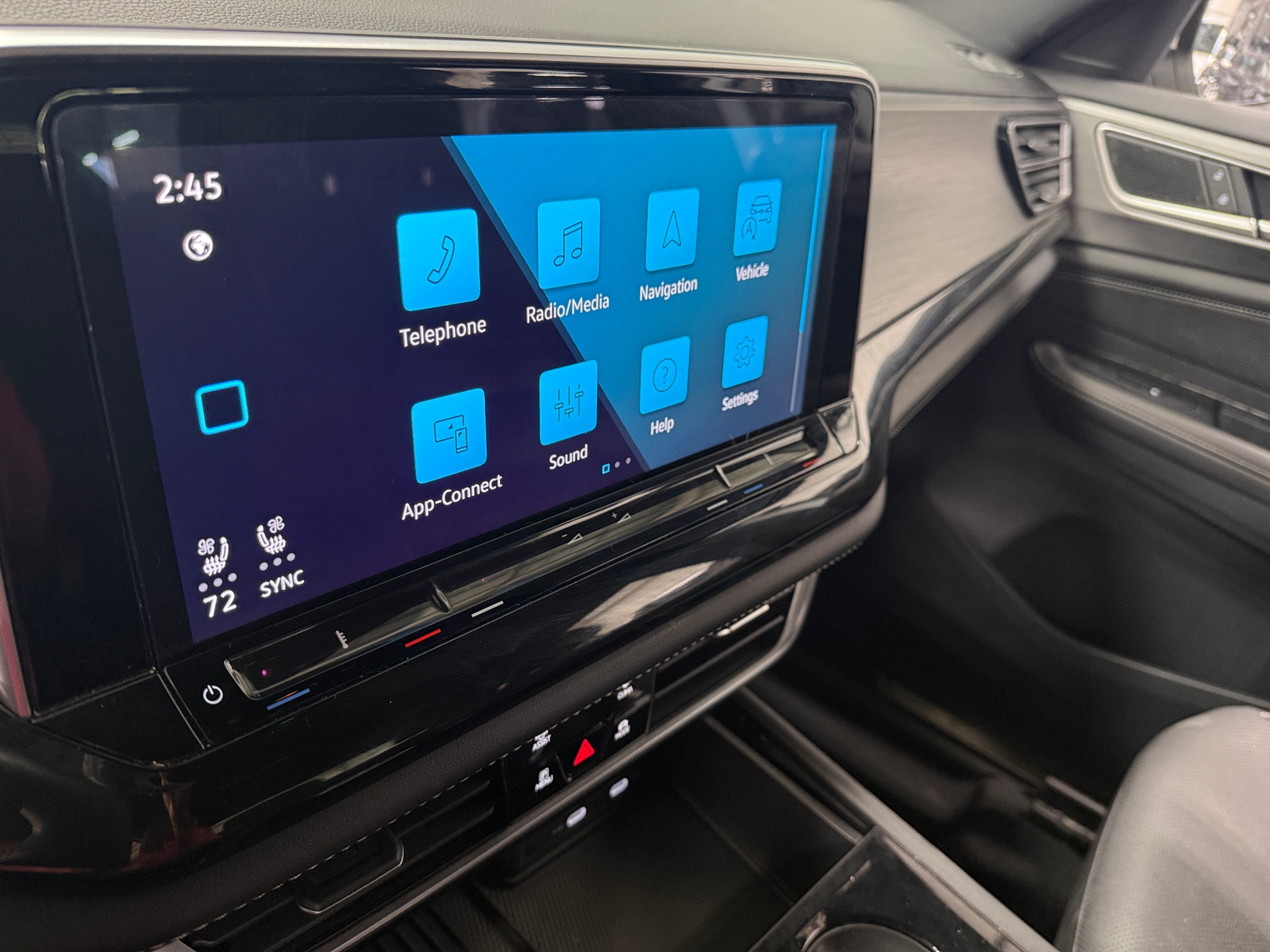 Thumbnail: 2025 Volkswagen Atlas - 3