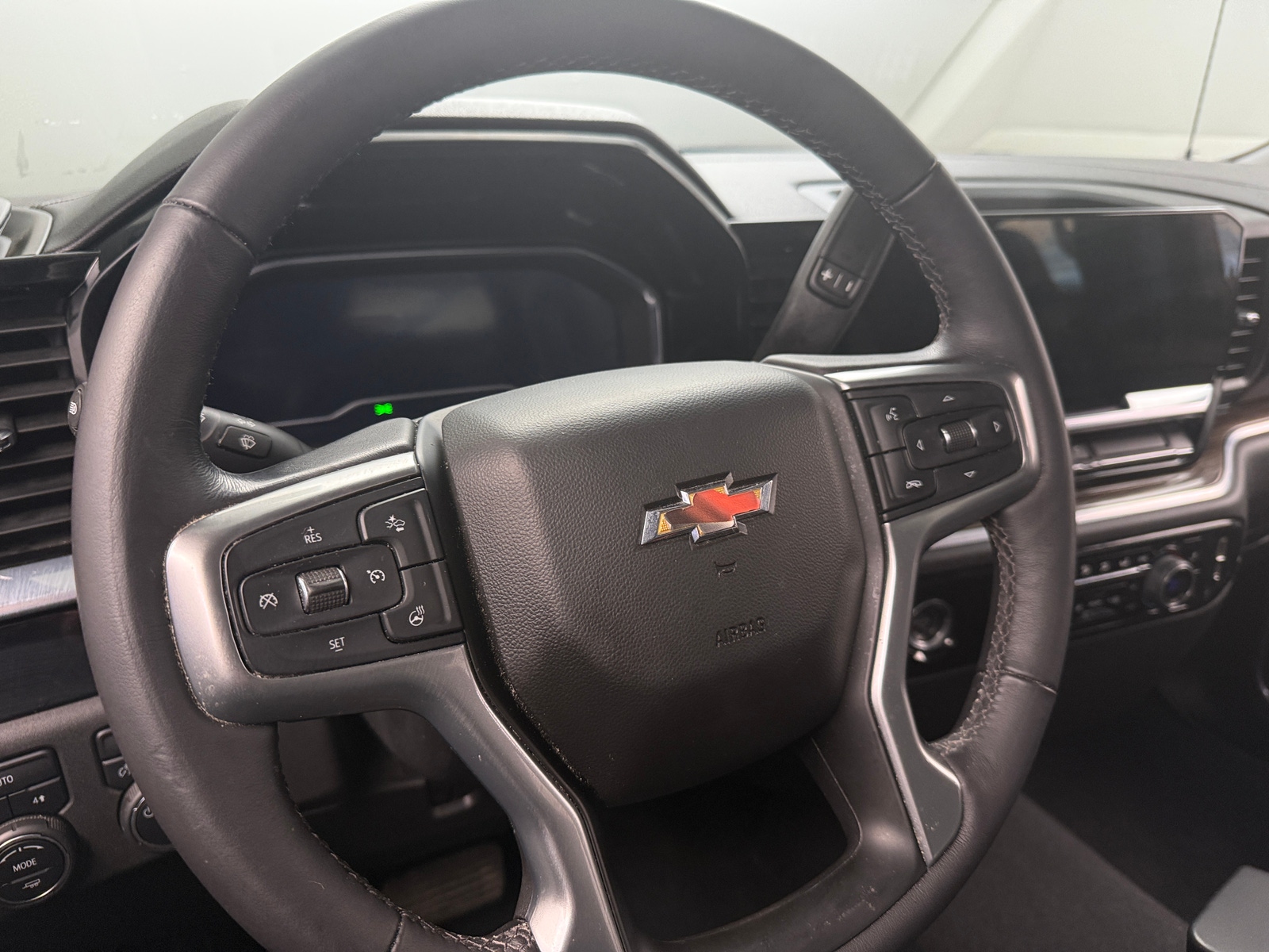 Thumbnail: 2022 Chevrolet Silverado 1500 - 5