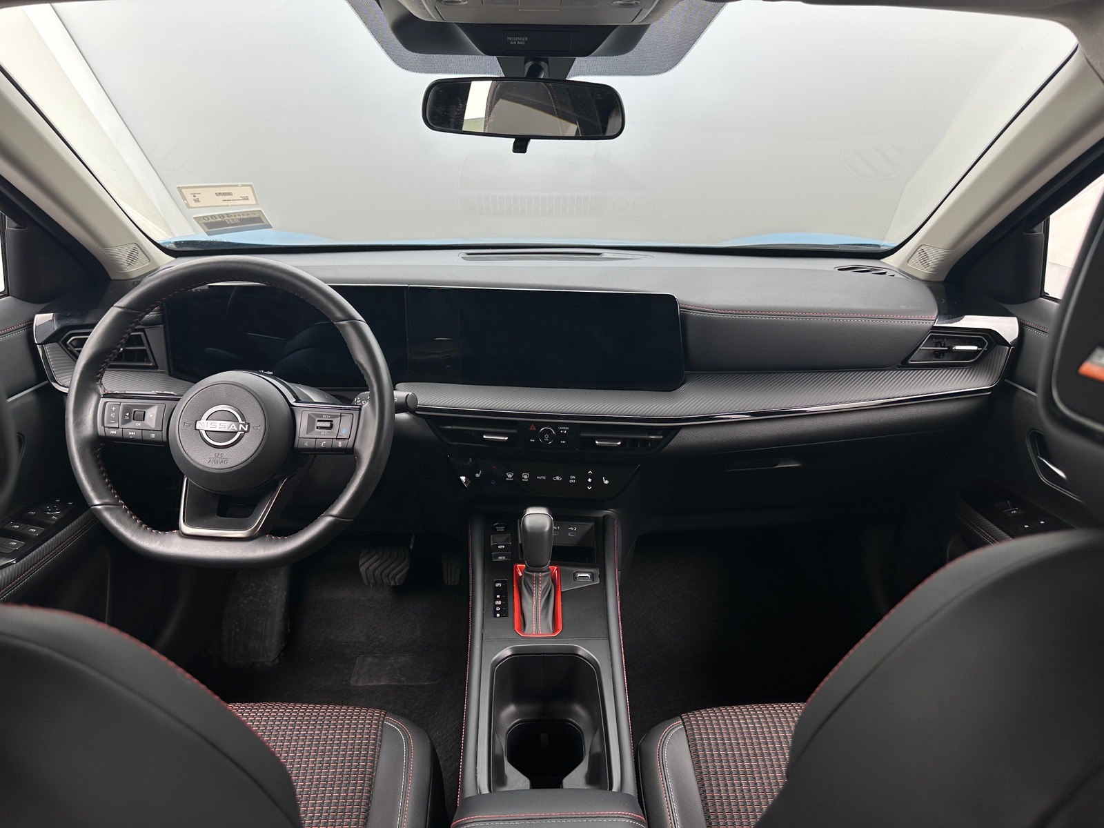 Thumbnail: 2025 Nissan Kicks - 2