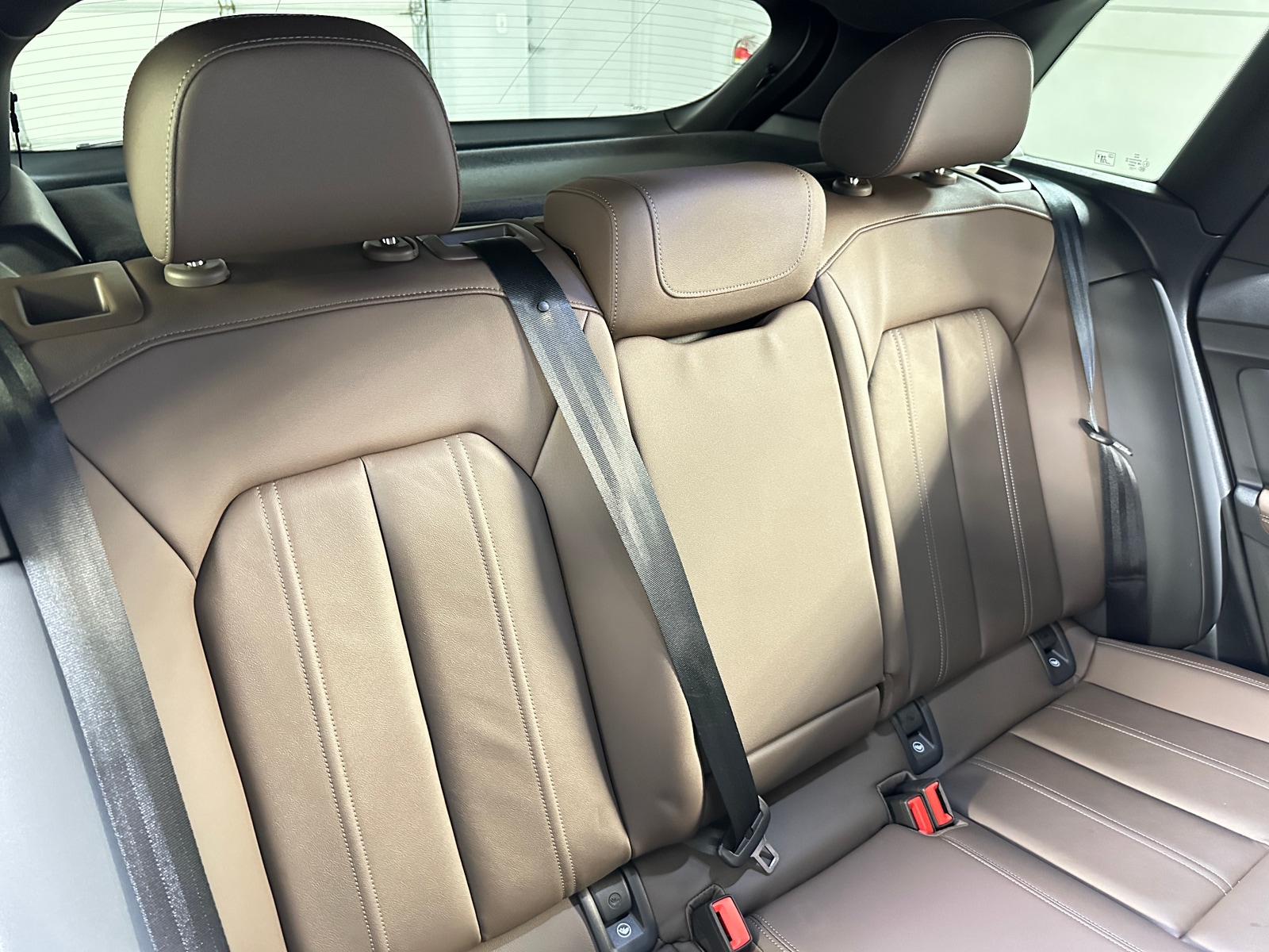 Thumbnail: 2025 Audi Q4 e-tron - 5