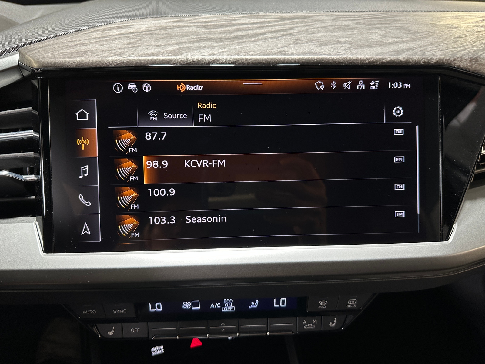 Thumbnail: 2025 Audi Q4 e-tron - 3