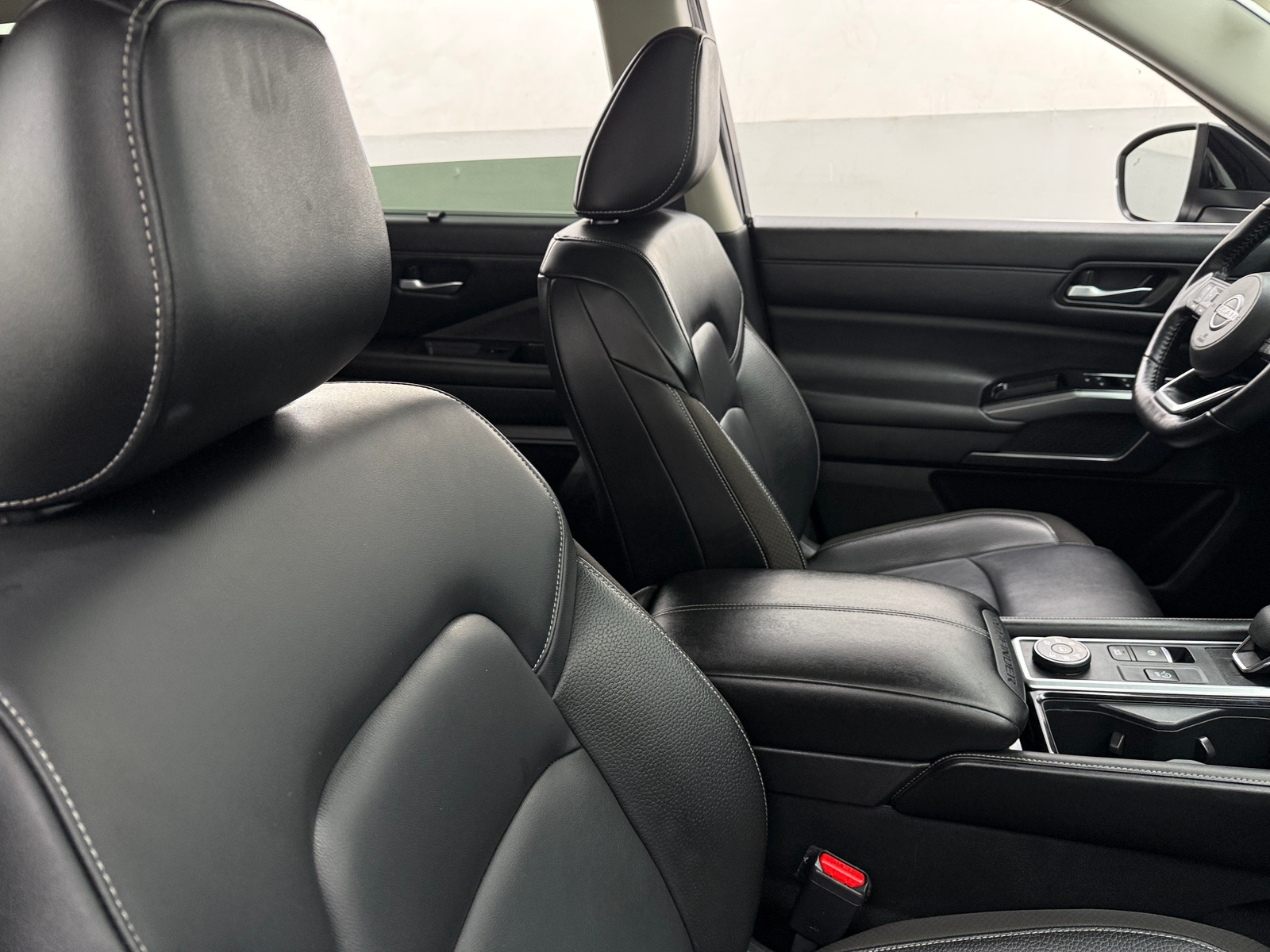 Thumbnail: 2022 Nissan Pathfinder - 2