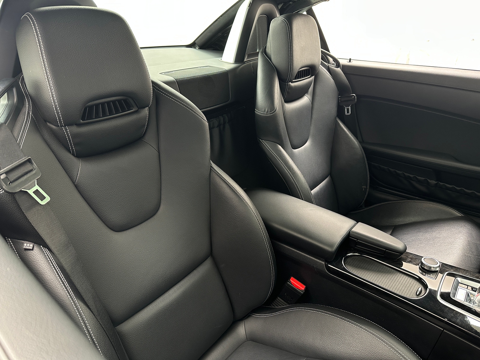 Thumbnail: 2018 Mercedes-Benz SLC - 2