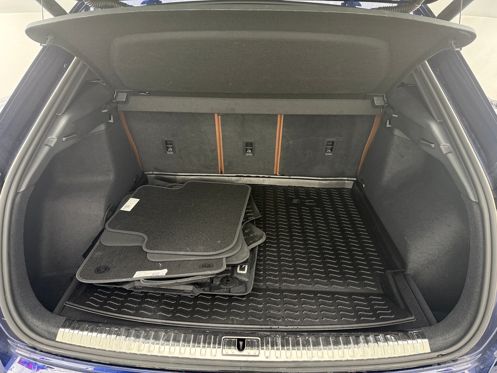 Thumbnail: 2022 Audi Q3 - 6