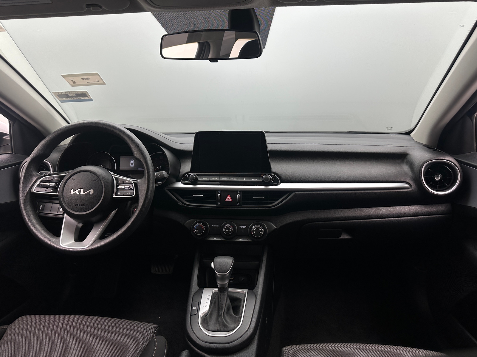 Thumbnail: 2024 Kia Forte - 3