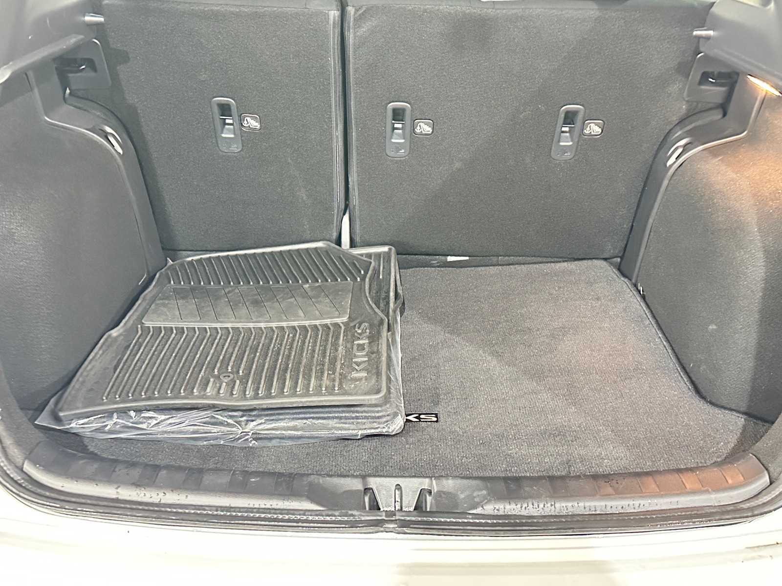 Thumbnail: 2024 Nissan Kicks - 7