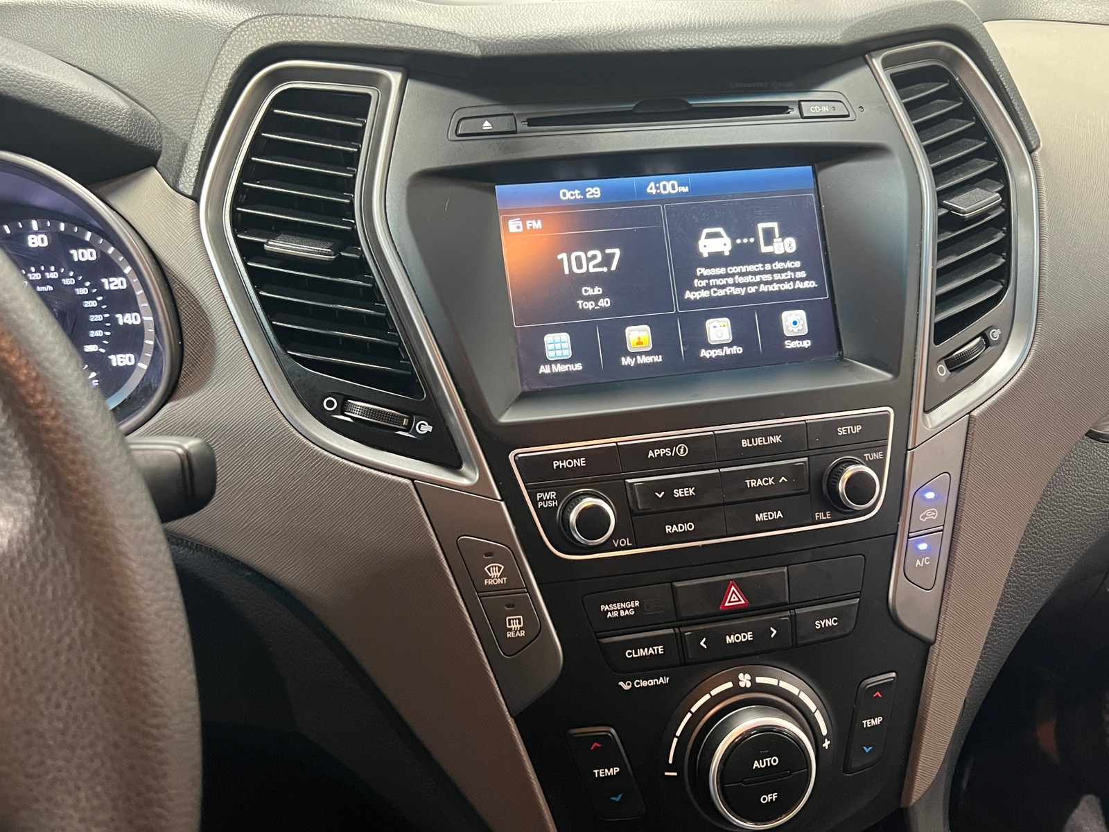 Thumbnail: 2017 Hyundai Santa Fe - 4