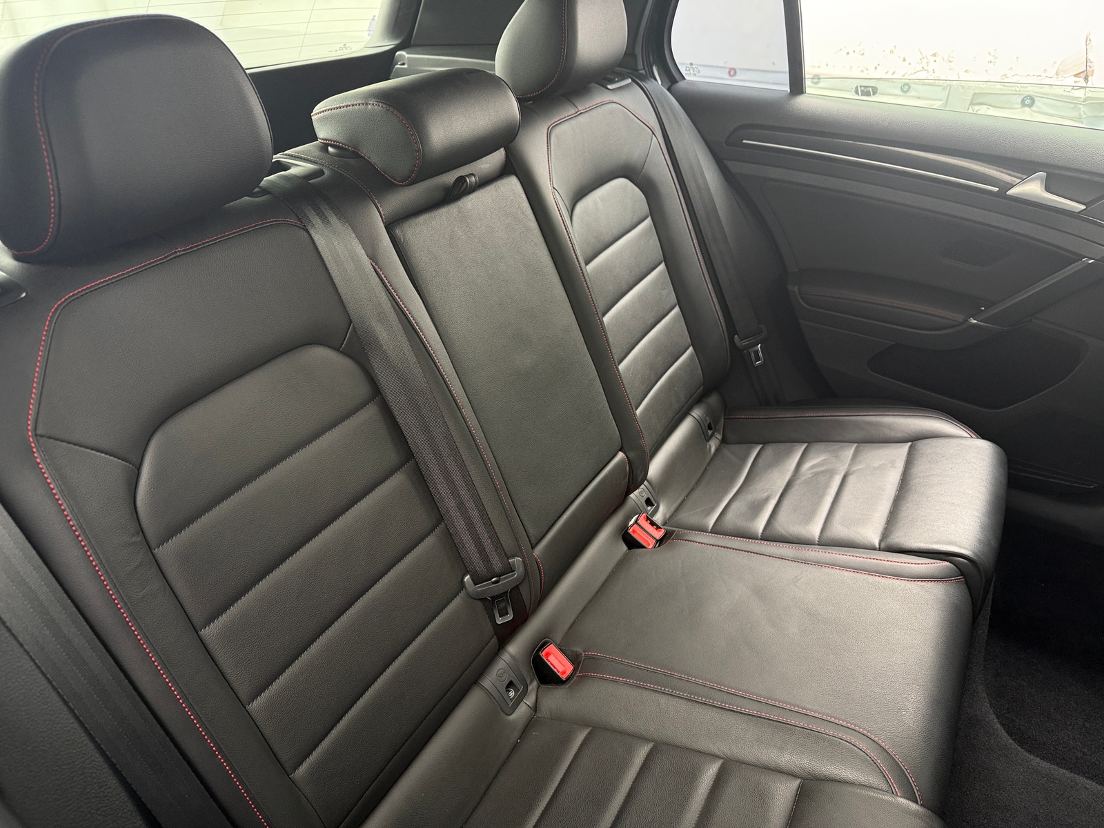 Thumbnail: 2016 Volkswagen Golf - 6