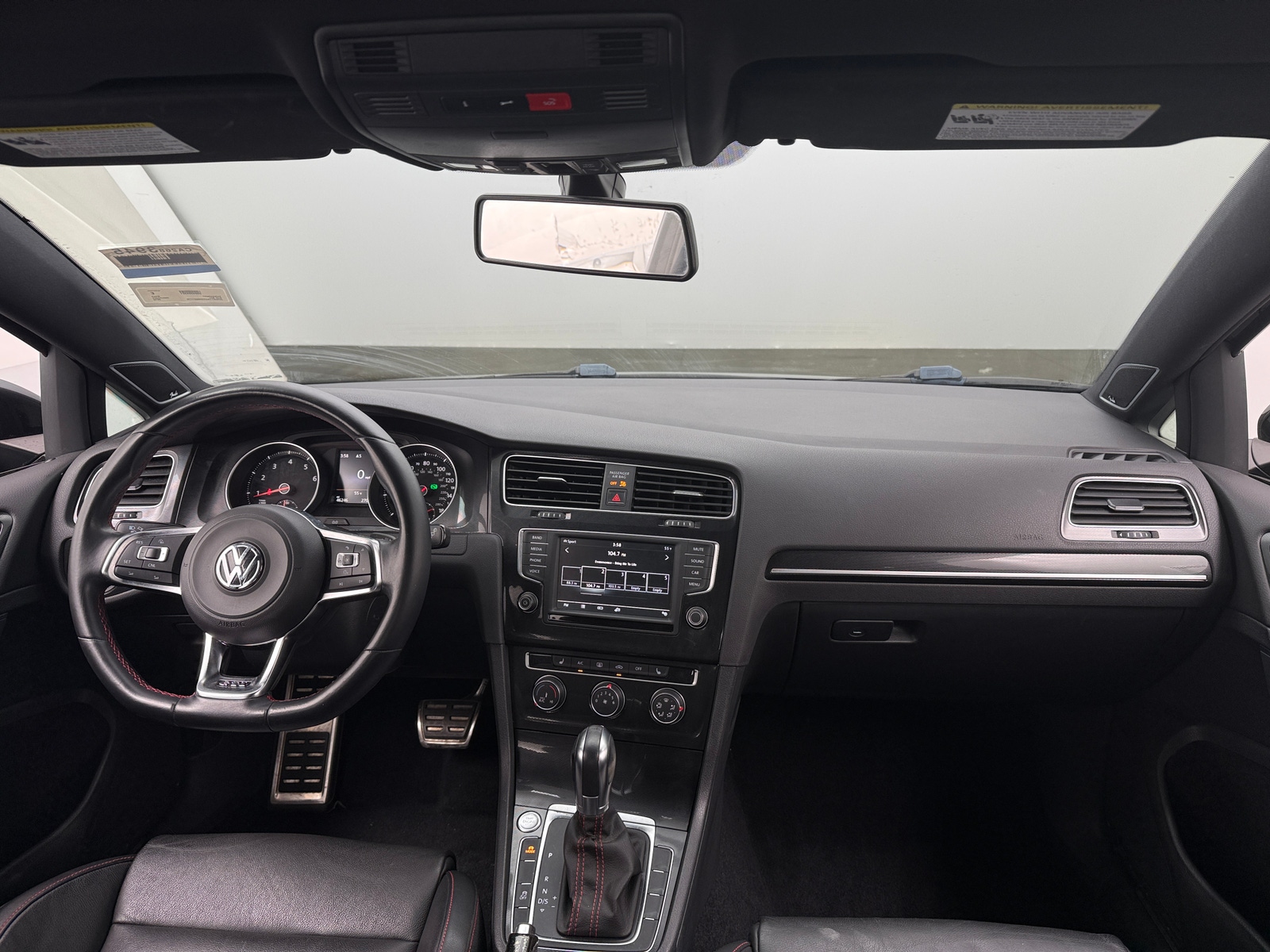 Thumbnail: 2016 Volkswagen Golf - 3