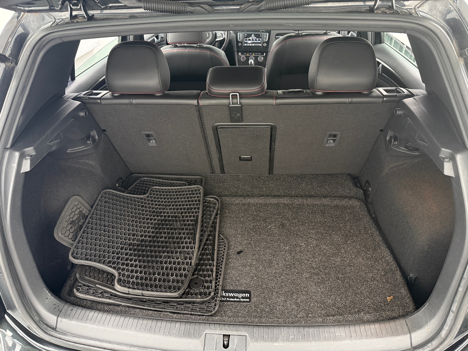 Thumbnail: 2016 Volkswagen Golf - 7