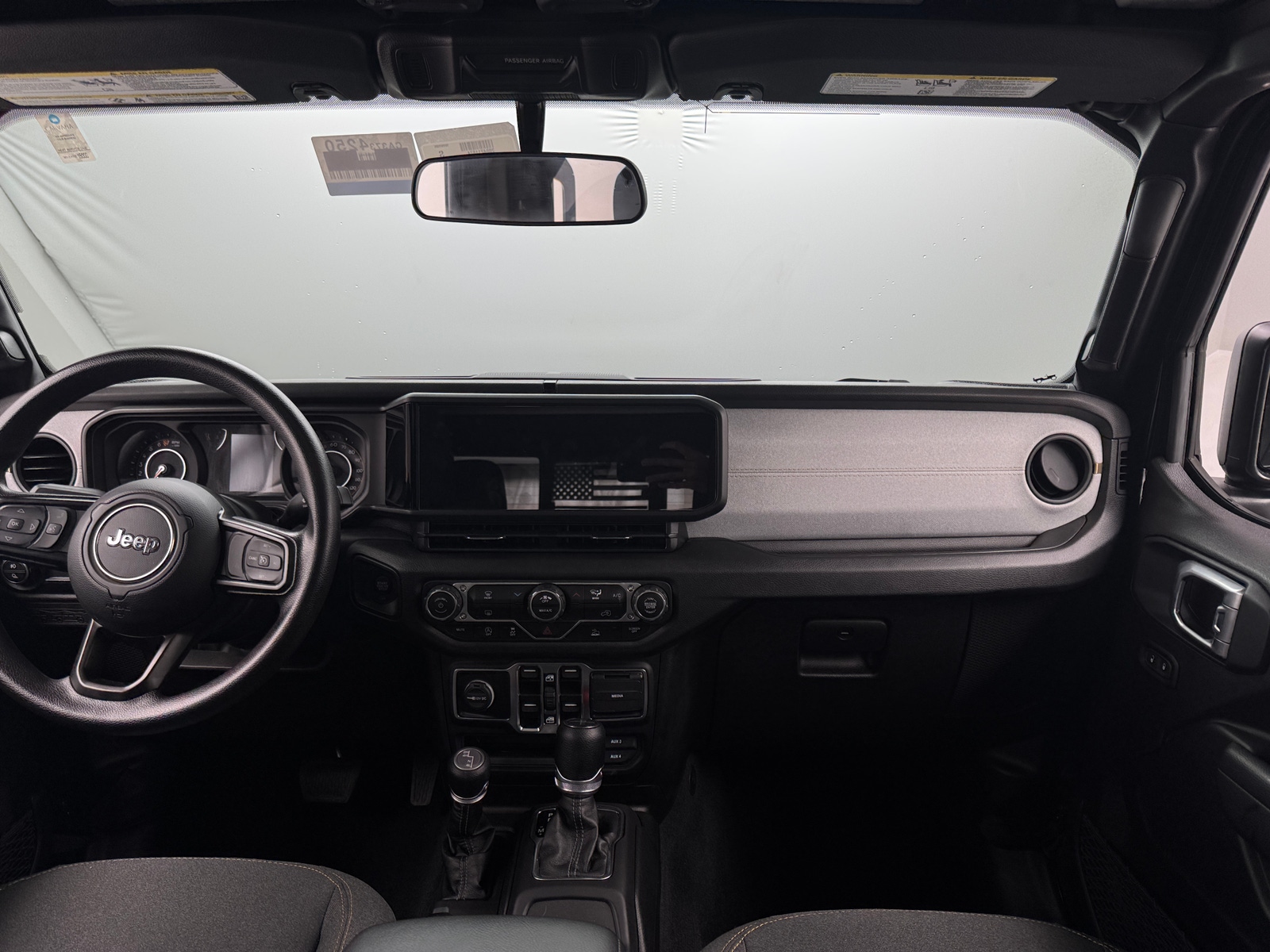 Thumbnail: 2025 Jeep Gladiator - 3