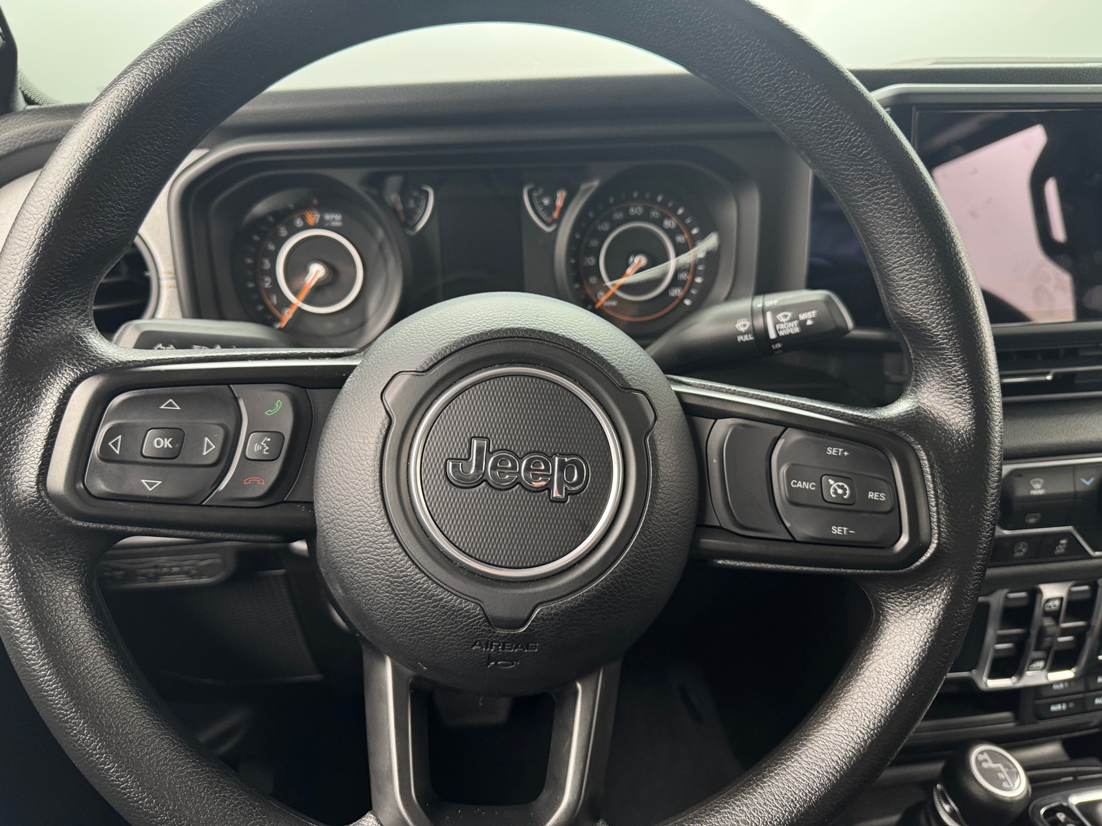 Thumbnail: 2025 Jeep Gladiator - 5