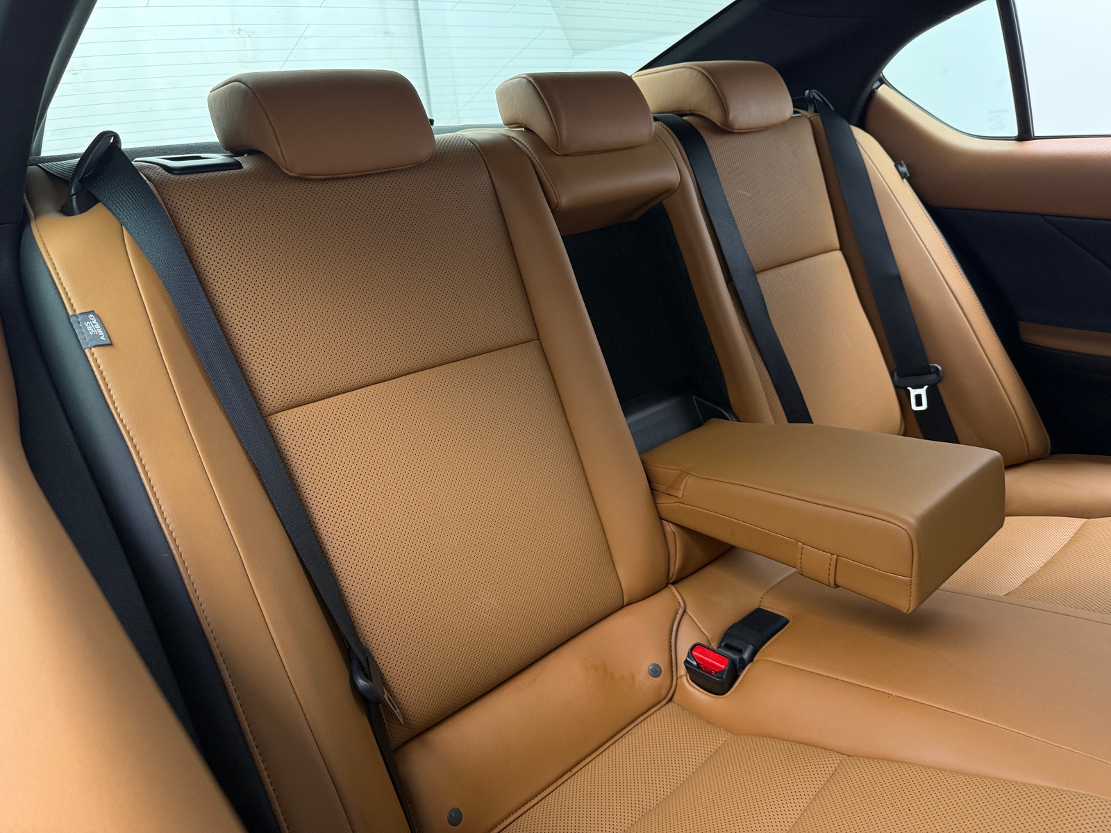 Thumbnail: 2024 Lexus IS - 5