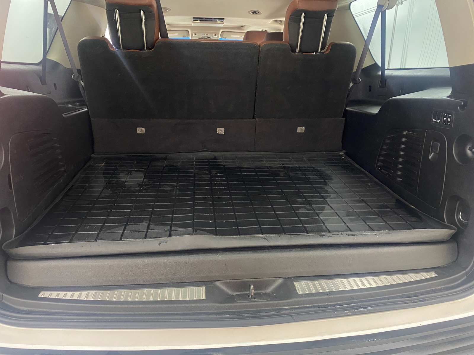 Thumbnail: 2017 Cadillac Escalade - 6