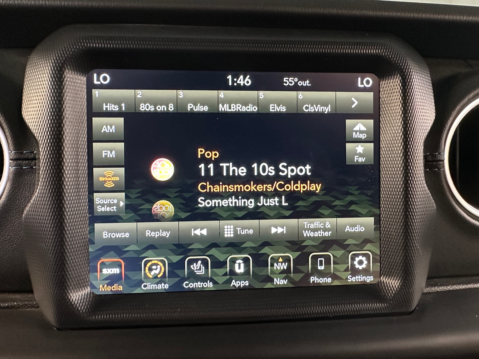 Thumbnail: 2022 Jeep Wrangler - 3