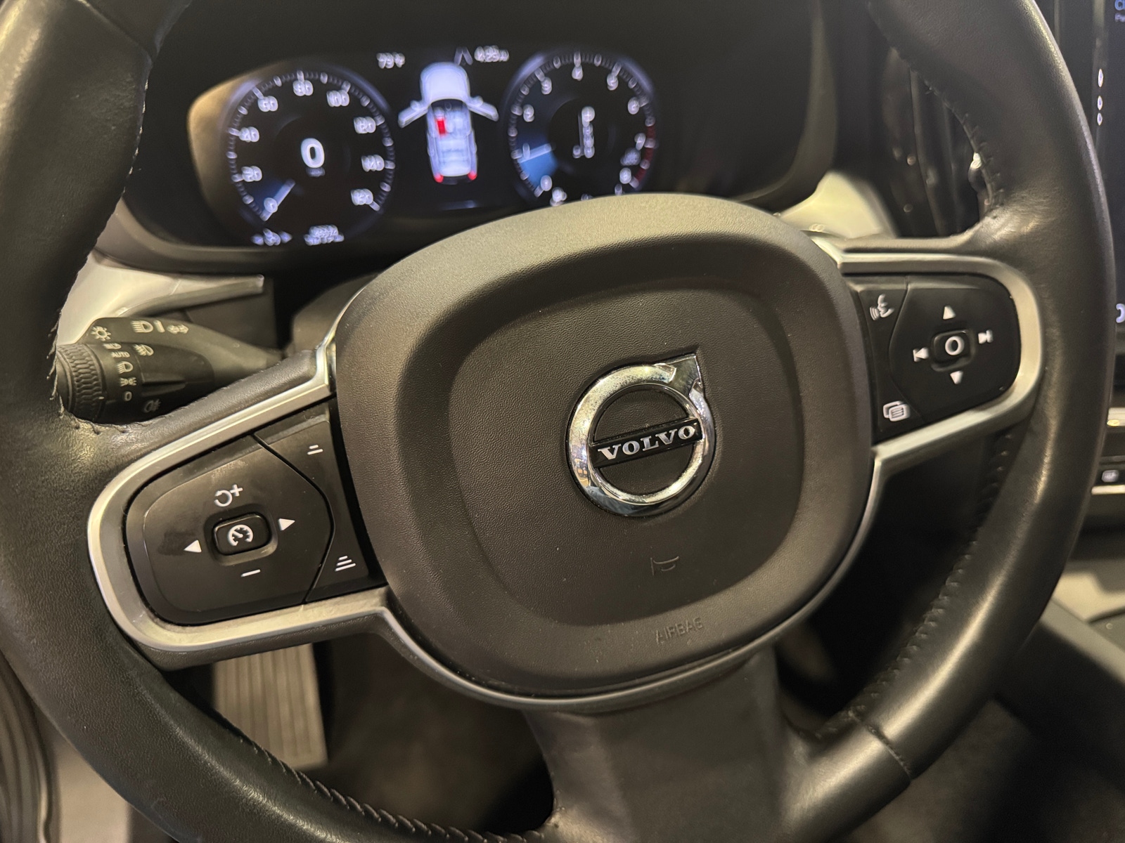 Thumbnail: 2020 Volvo XC60 - 4