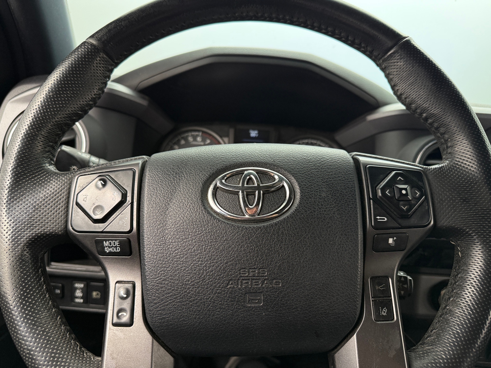 Thumbnail: 2018 Toyota Tacoma - 5