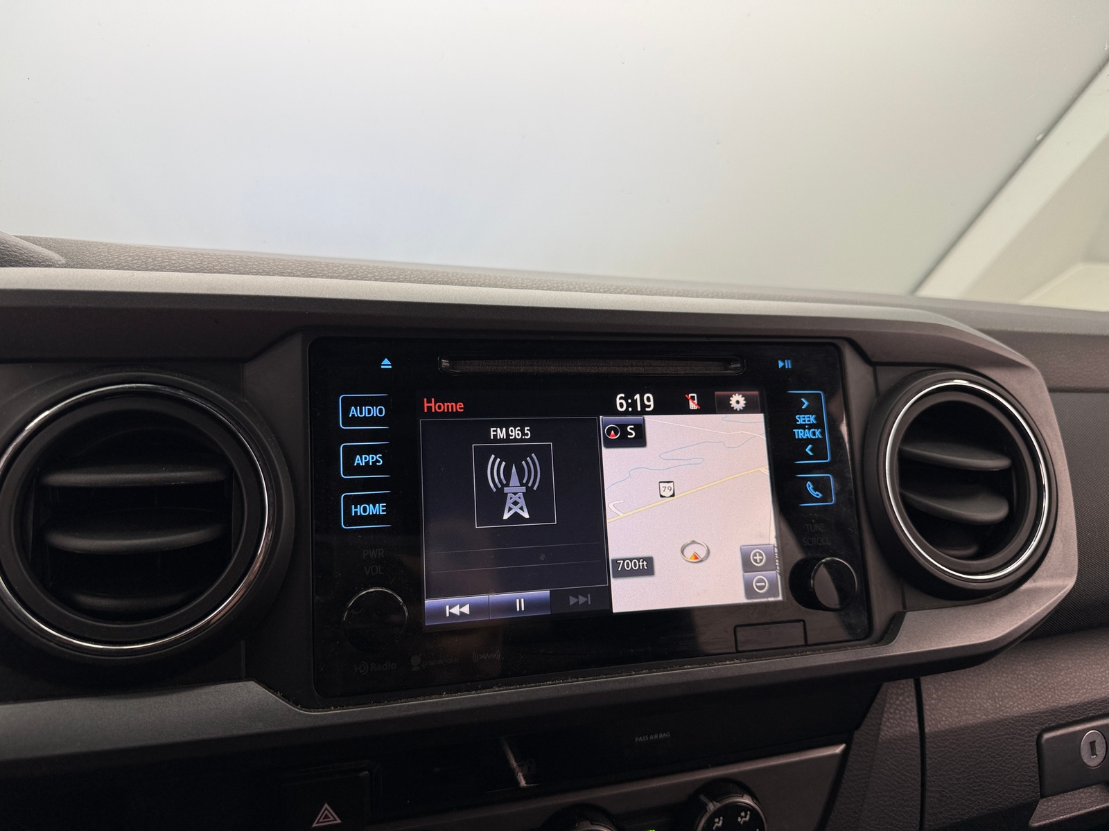 Thumbnail: 2018 Toyota Tacoma - 4