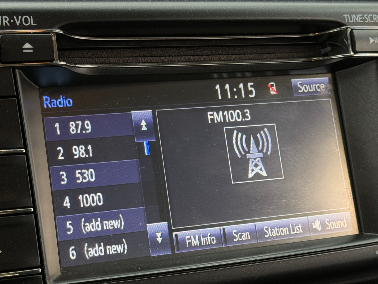 Thumbnail: 2017 Toyota RAV4 - 4