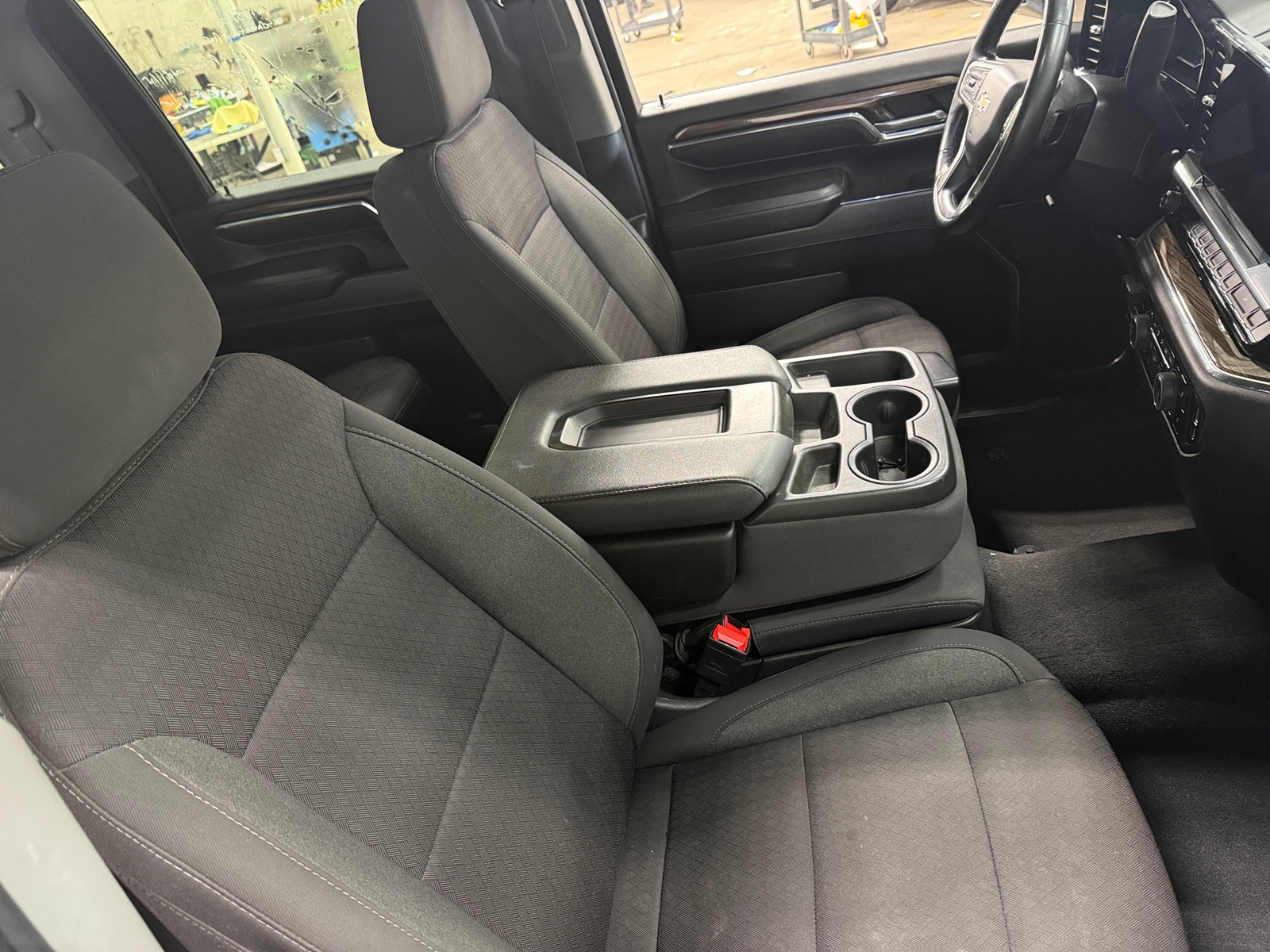 Thumbnail: 2024 Chevrolet Silverado 2500 - 2