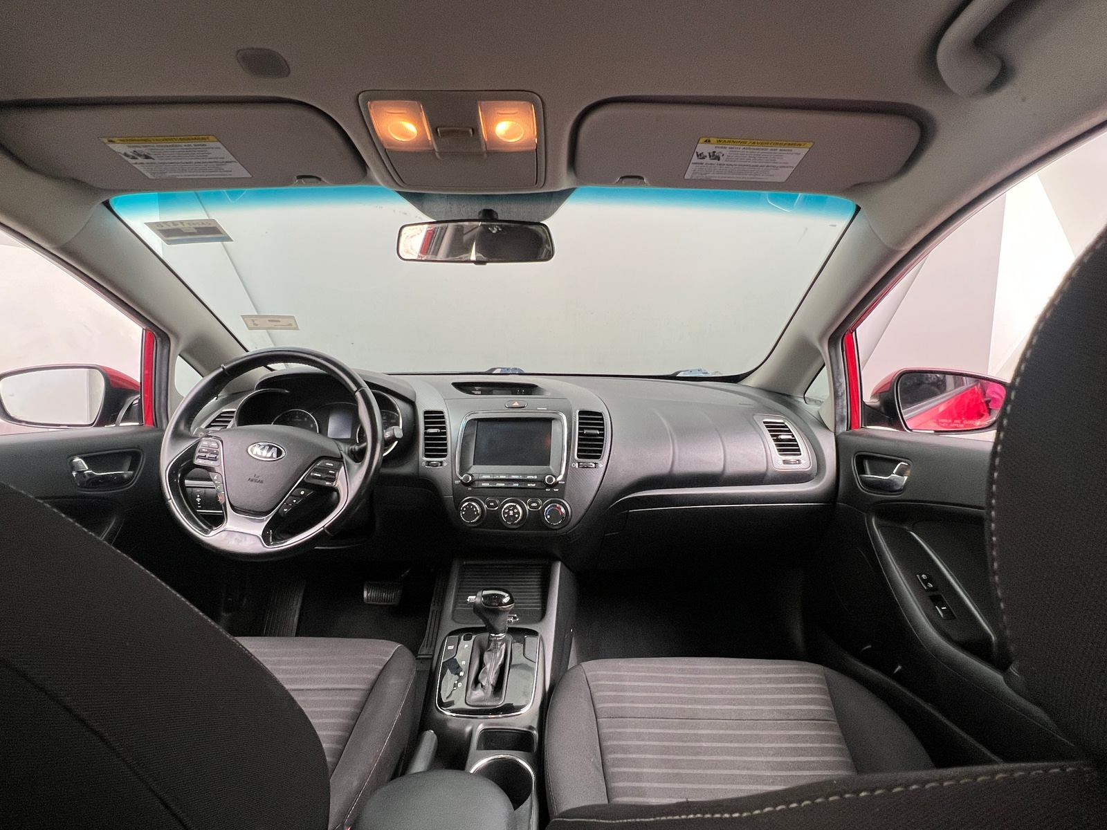 Thumbnail: 2017 Kia Forte - 3