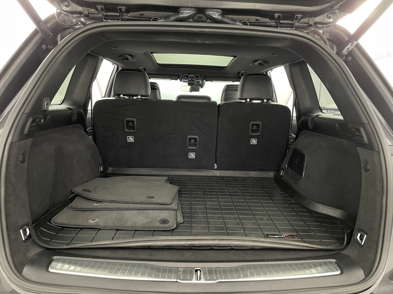 Thumbnail: 2023 Jeep Grand Cherokee - 6