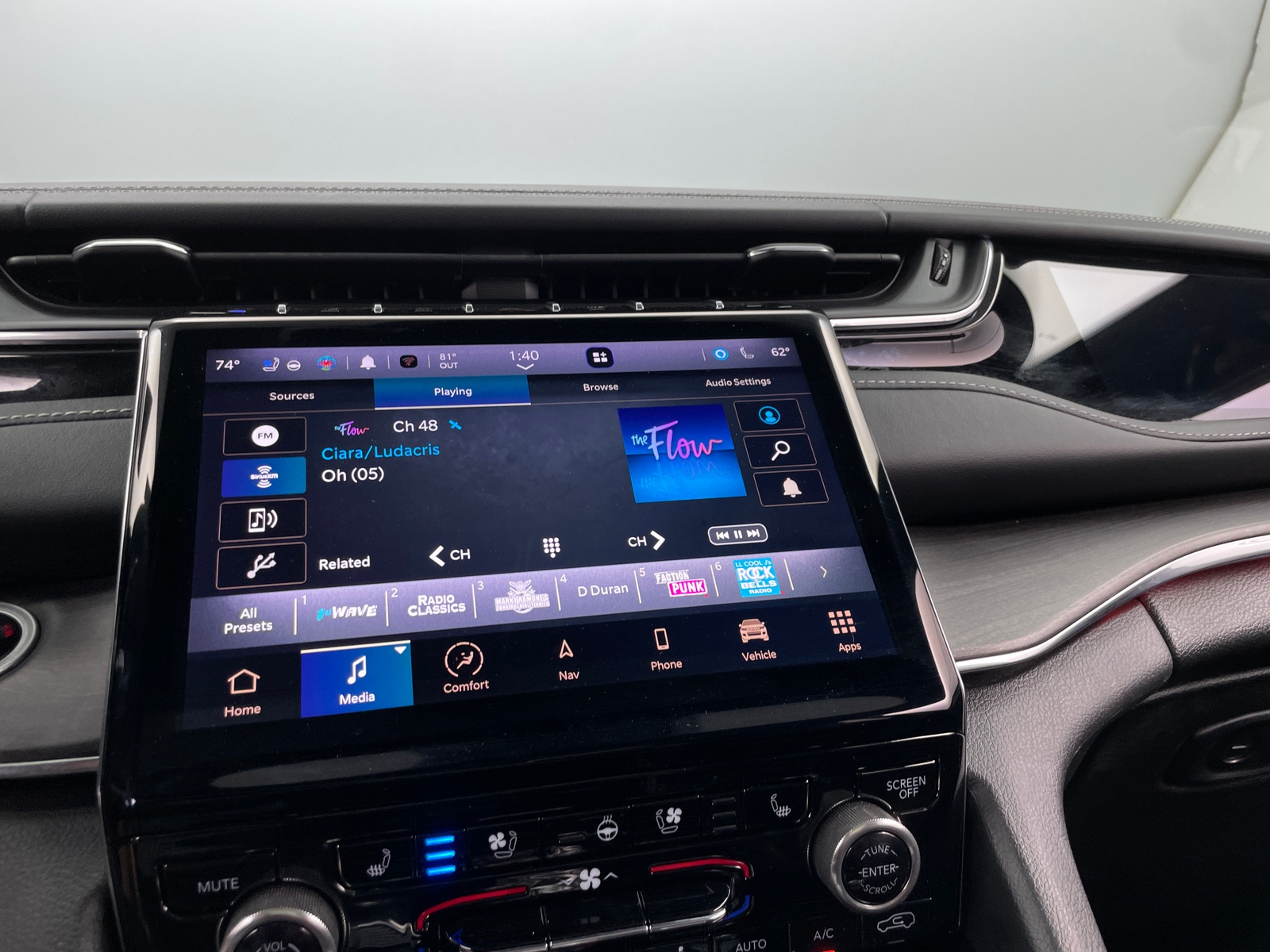 Thumbnail: 2023 Jeep Grand Cherokee - 3