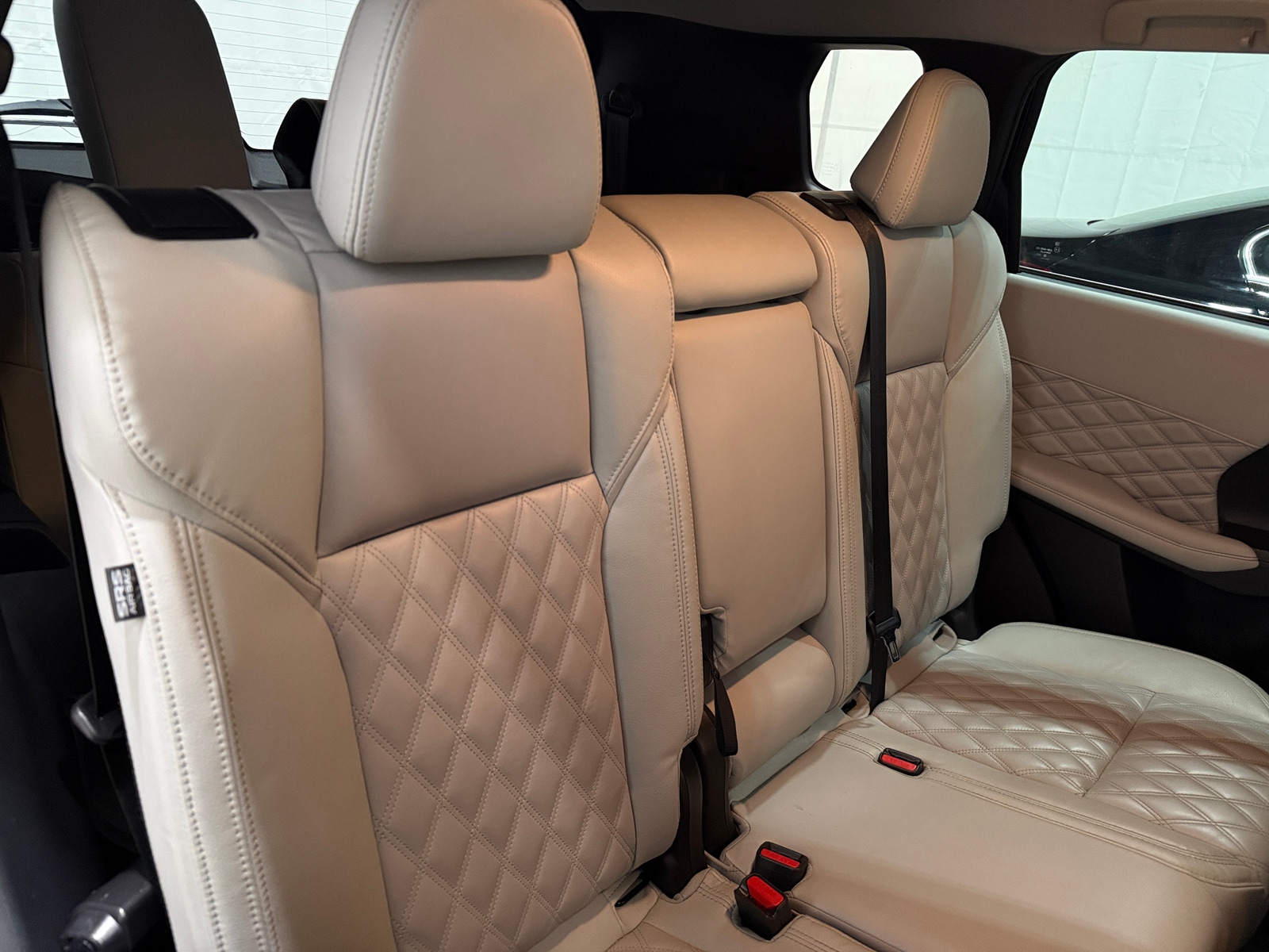 Thumbnail: 2022 Mitsubishi Outlander - 5