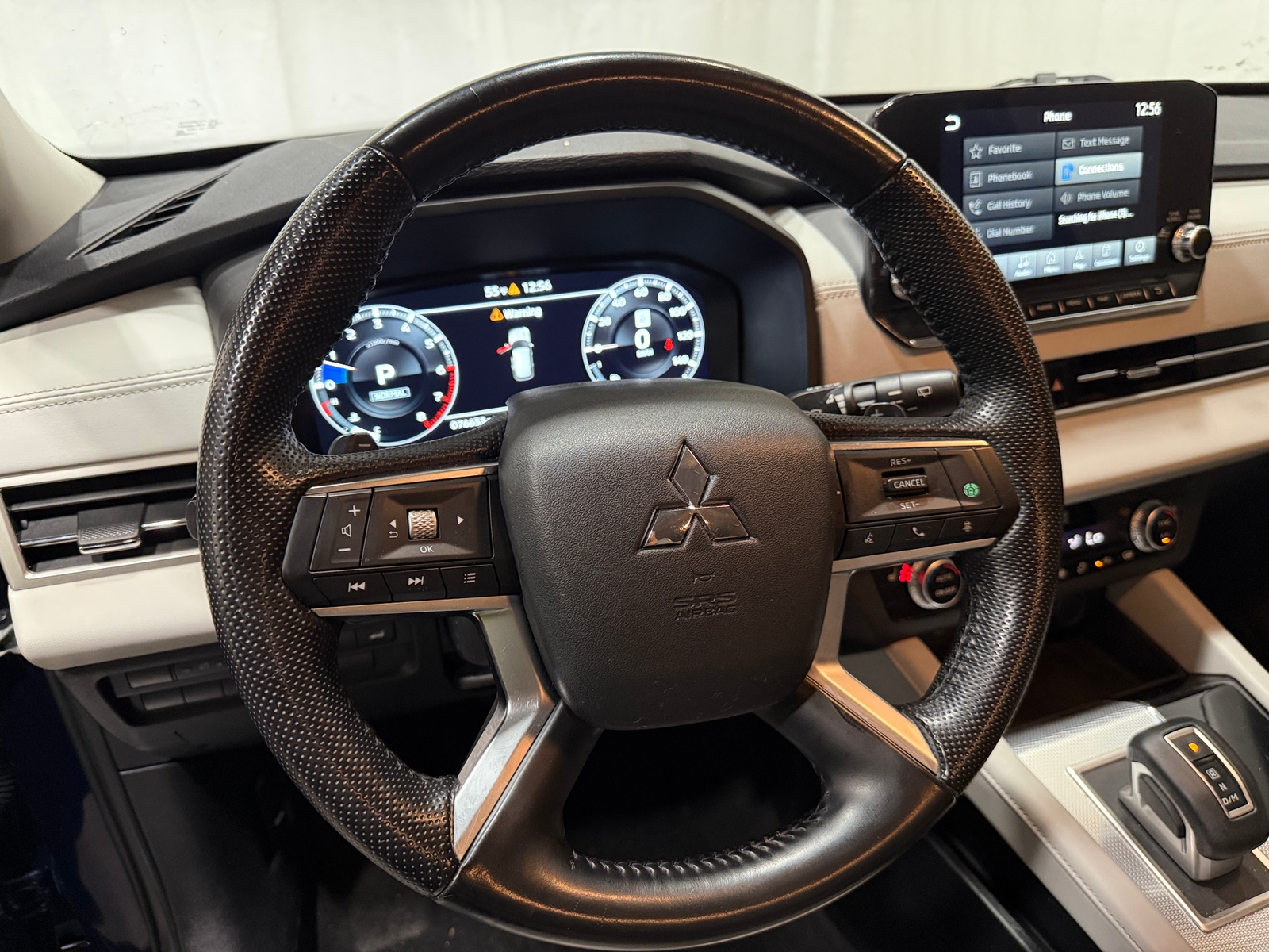 Thumbnail: 2022 Mitsubishi Outlander - 4