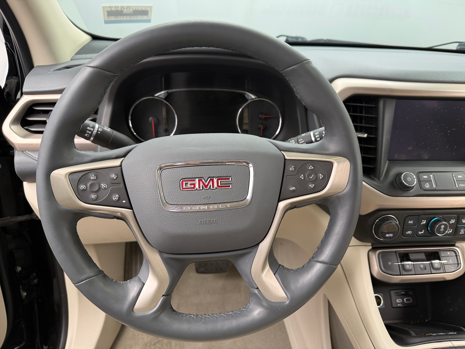 Thumbnail: 2023 GMC Acadia - 5