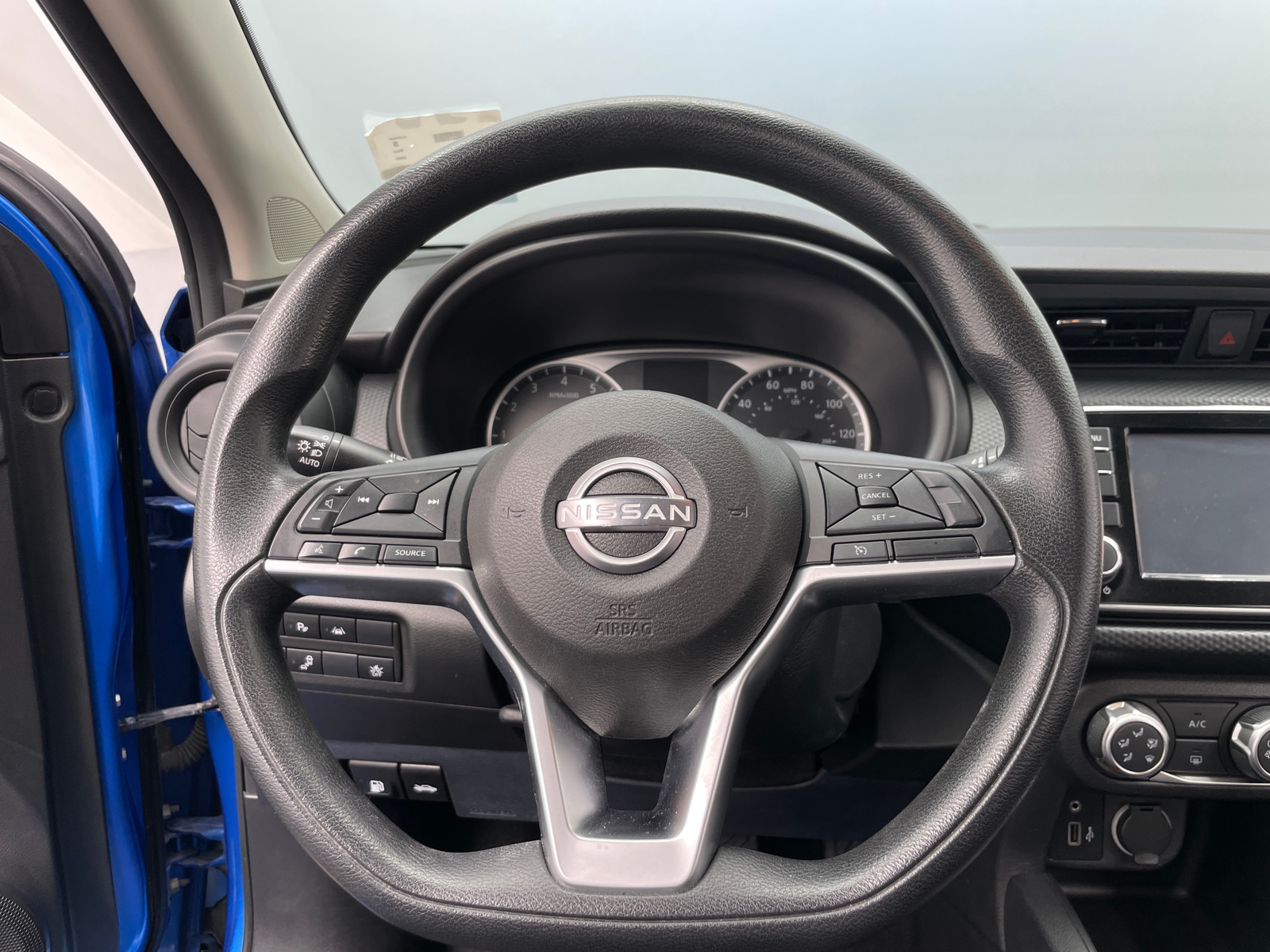 Thumbnail: 2022 Nissan Kicks - 5