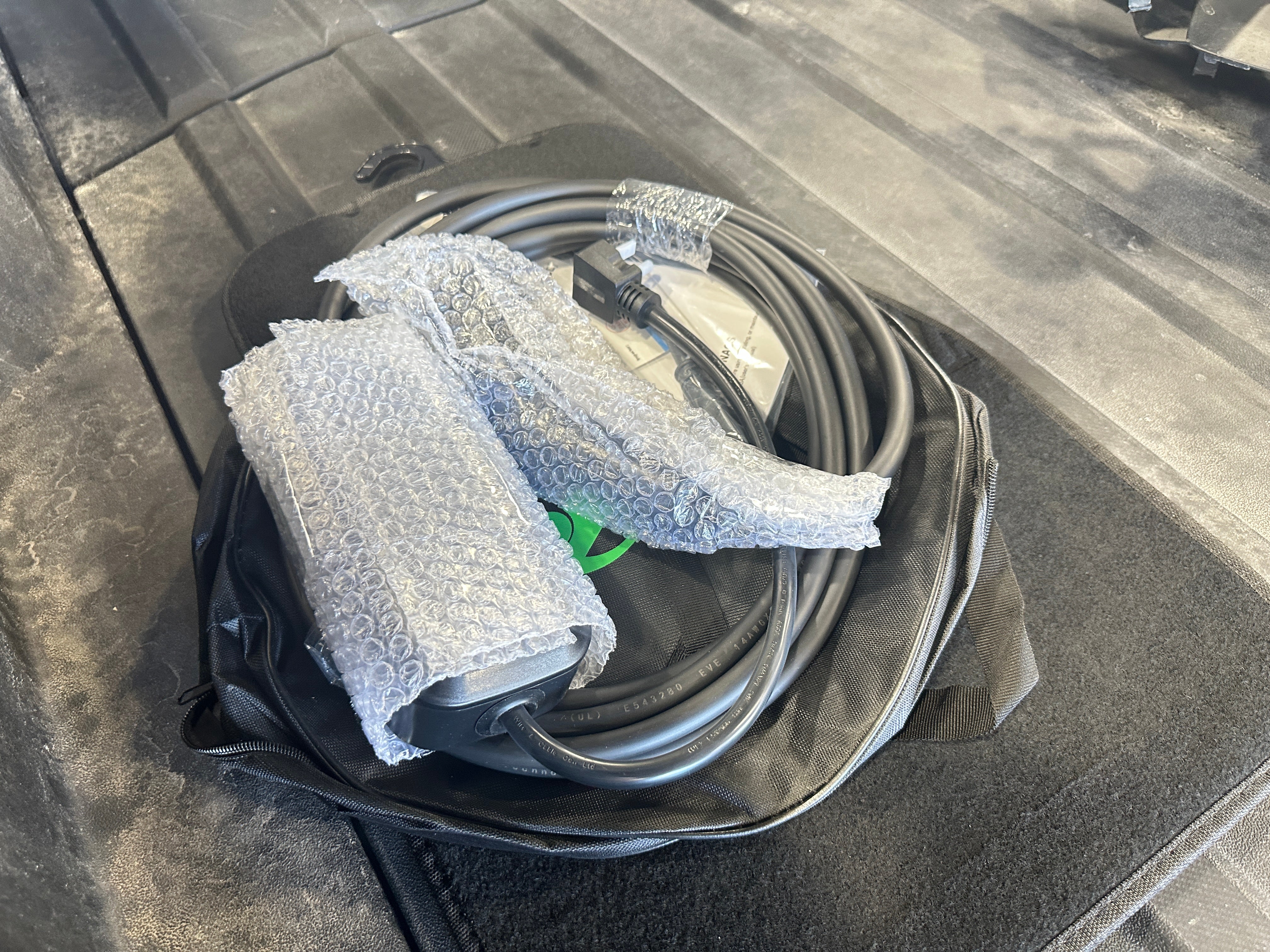 Used 2022 Rivian R1T Adventure with VIN 7FCTGAAA2NN011396 for sale in Auburn, WA