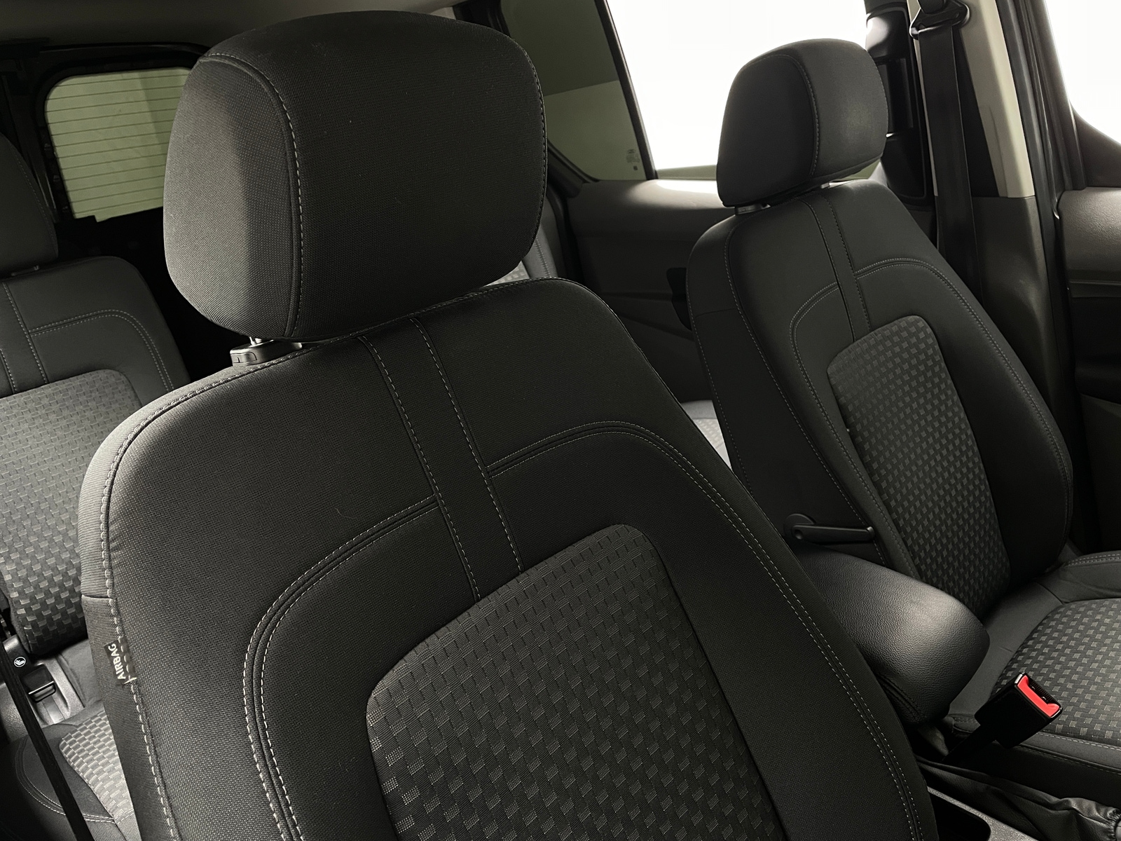 Thumbnail: 2019 Ford Transit Series - 2