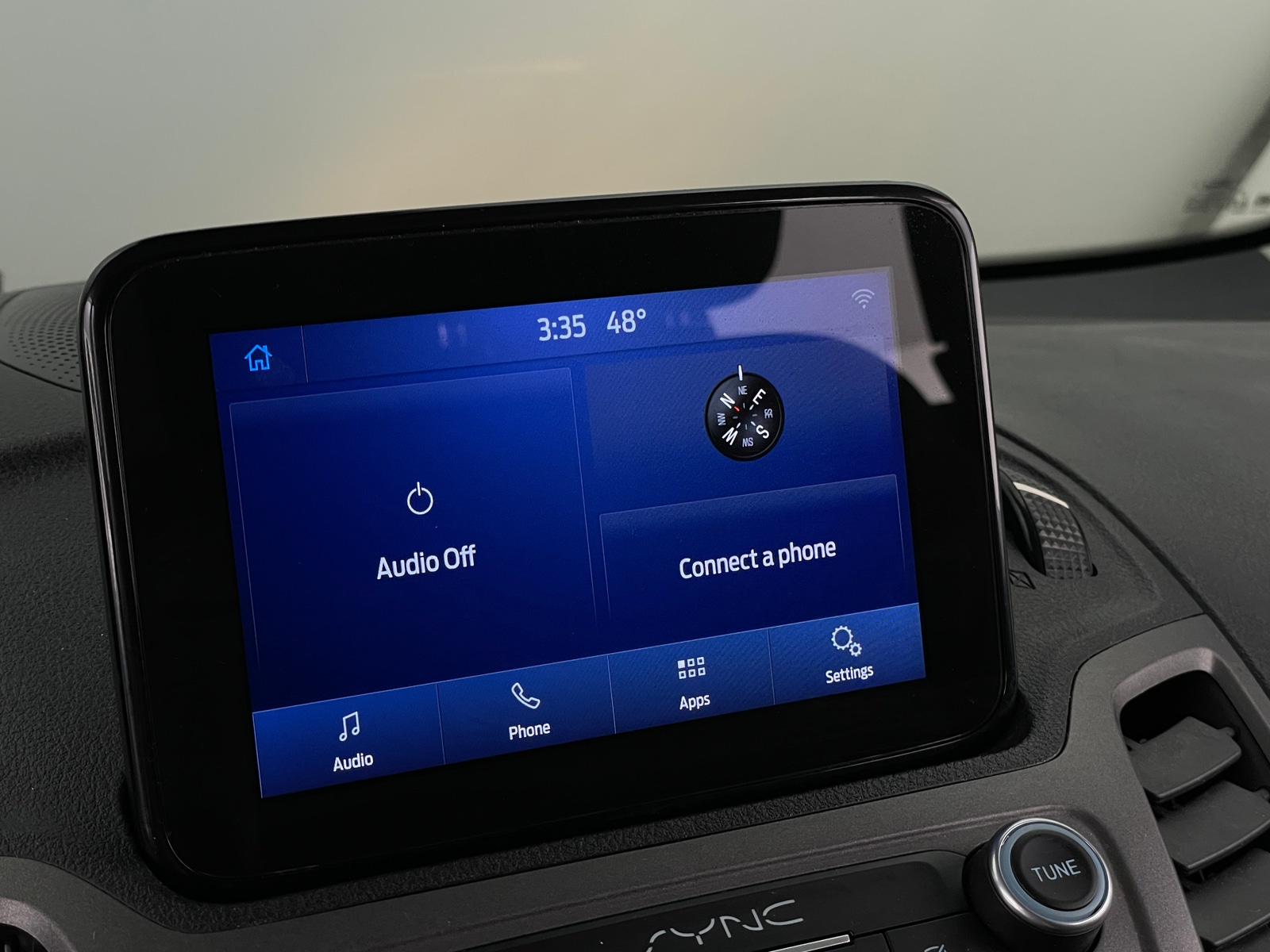 Thumbnail: 2019 Ford Transit Series - 4