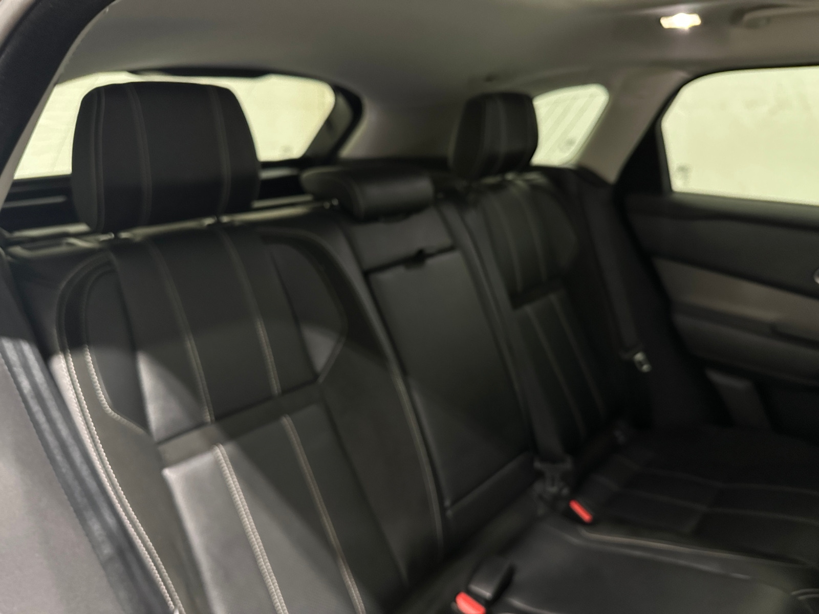 Thumbnail: 2018 Land Rover Range Rover Velar - 5