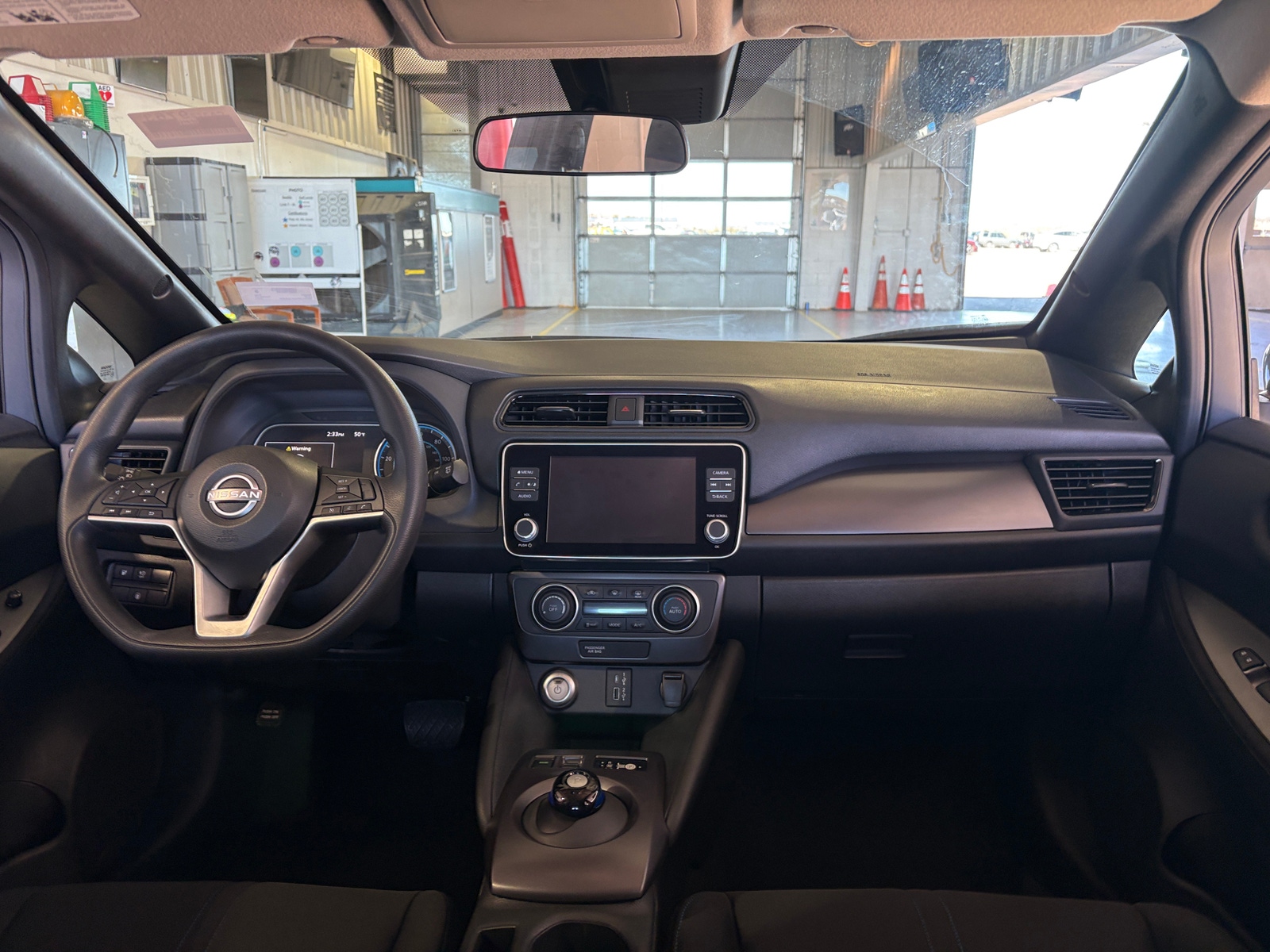 Thumbnail: 2025 Nissan Leaf - 3