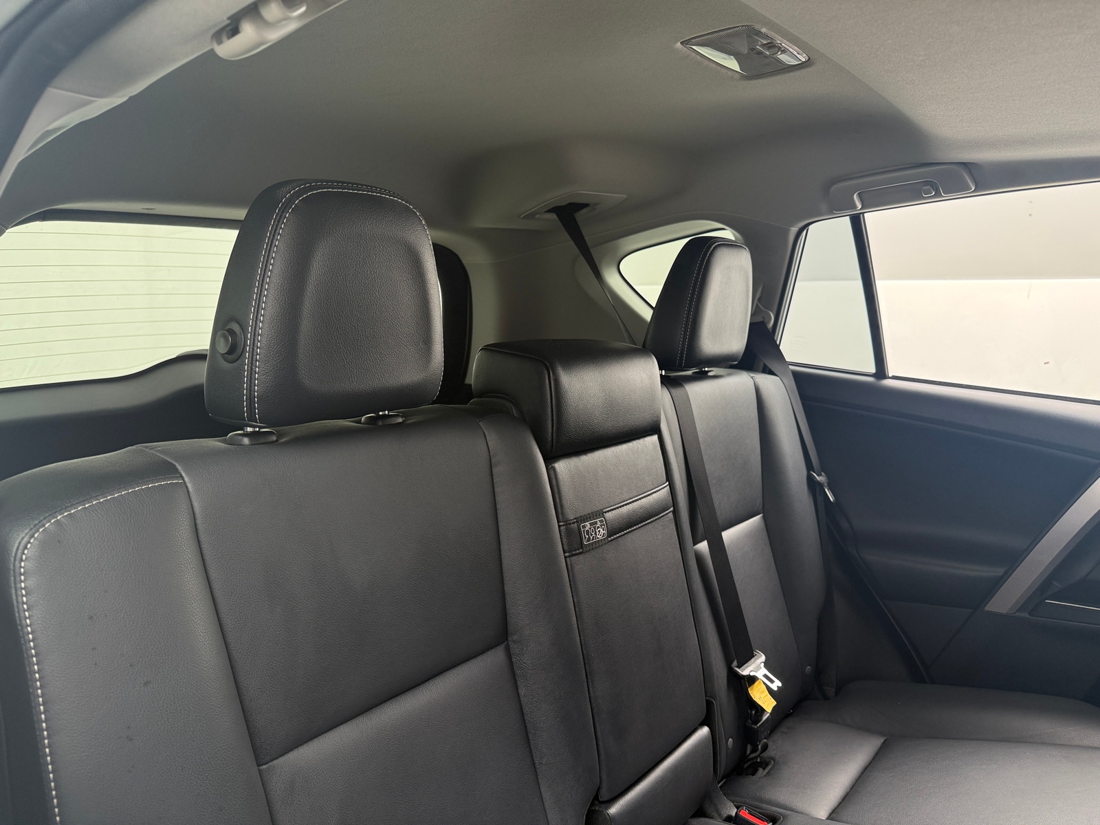 Thumbnail: 2017 Toyota RAV4 - 5