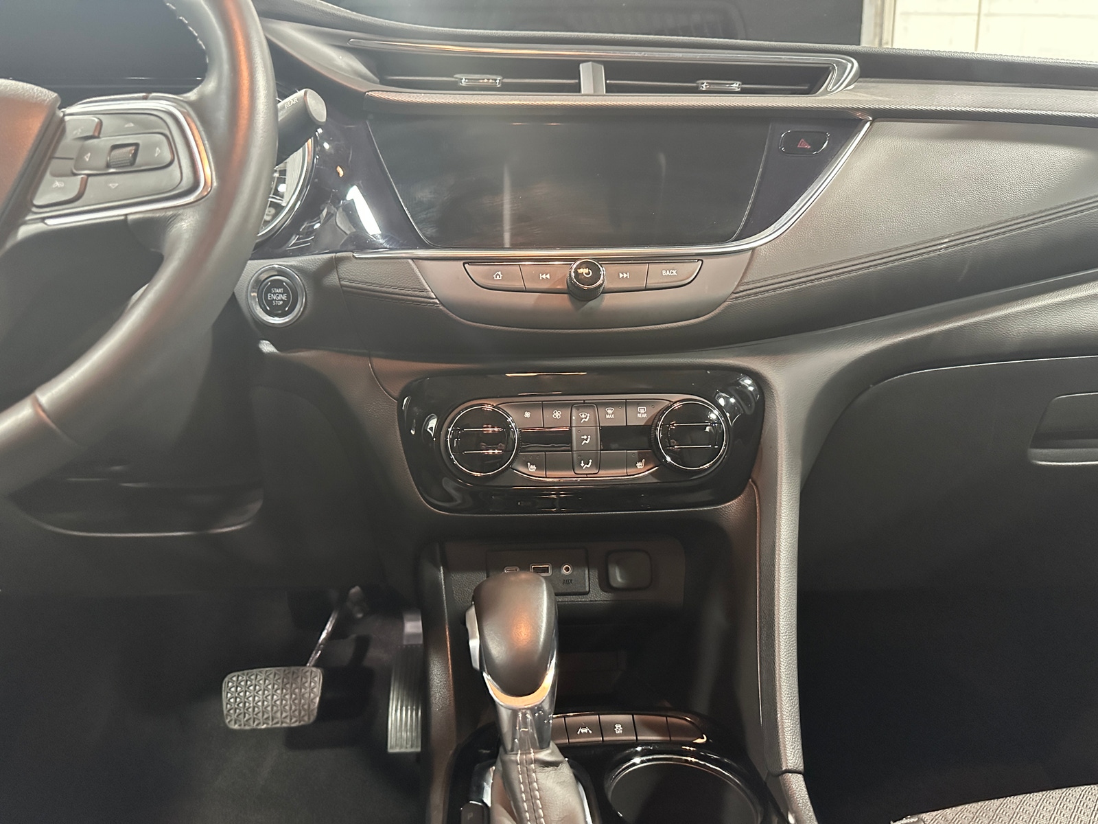 Thumbnail: 2022 Buick Encore GX - 3