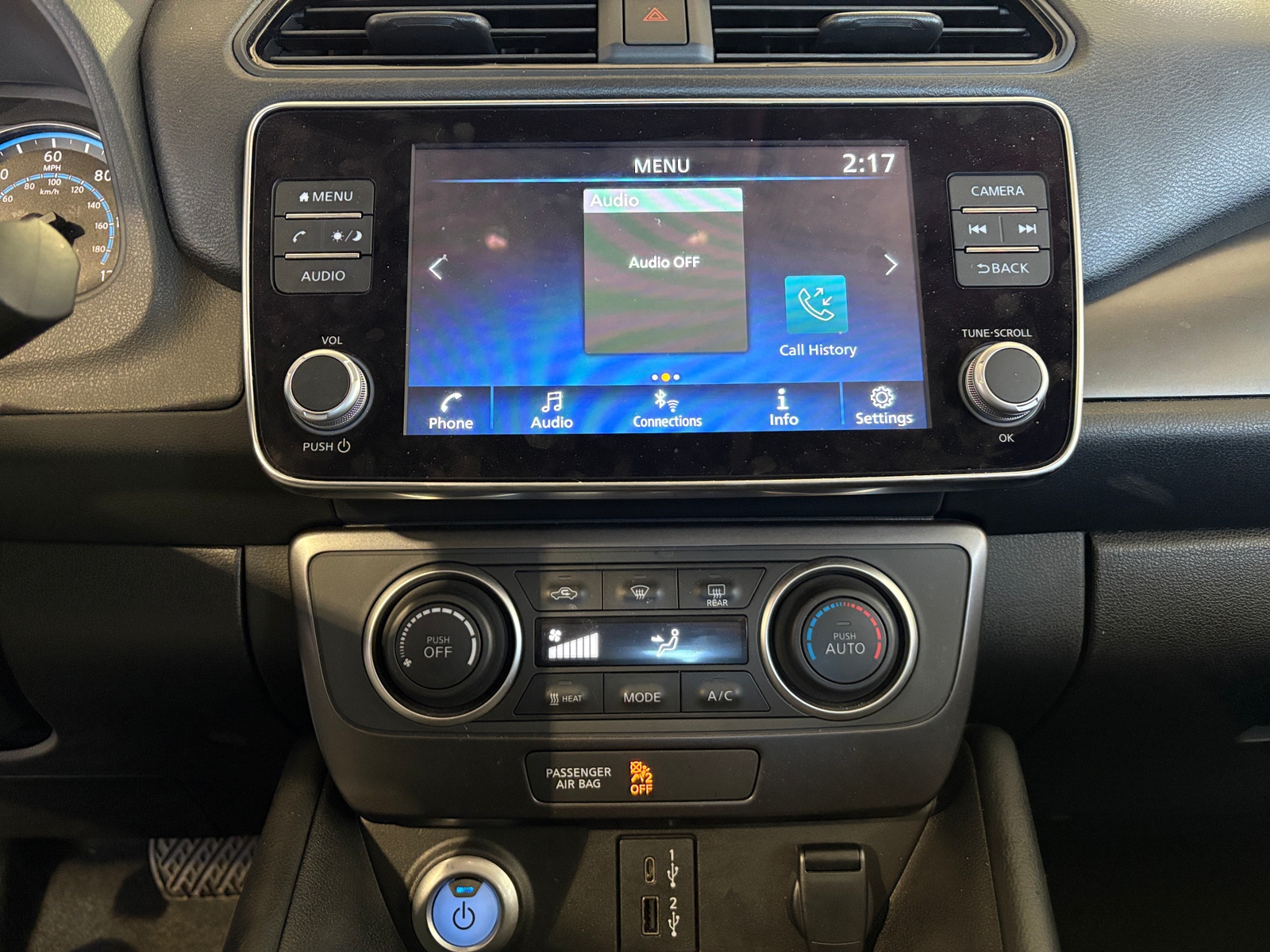 Thumbnail: 2025 Nissan Leaf - 4