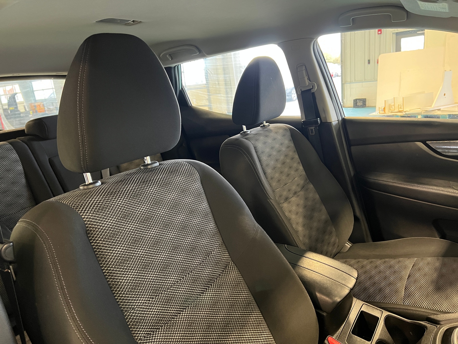 Thumbnail: 2020 Nissan Rogue Sport - 2