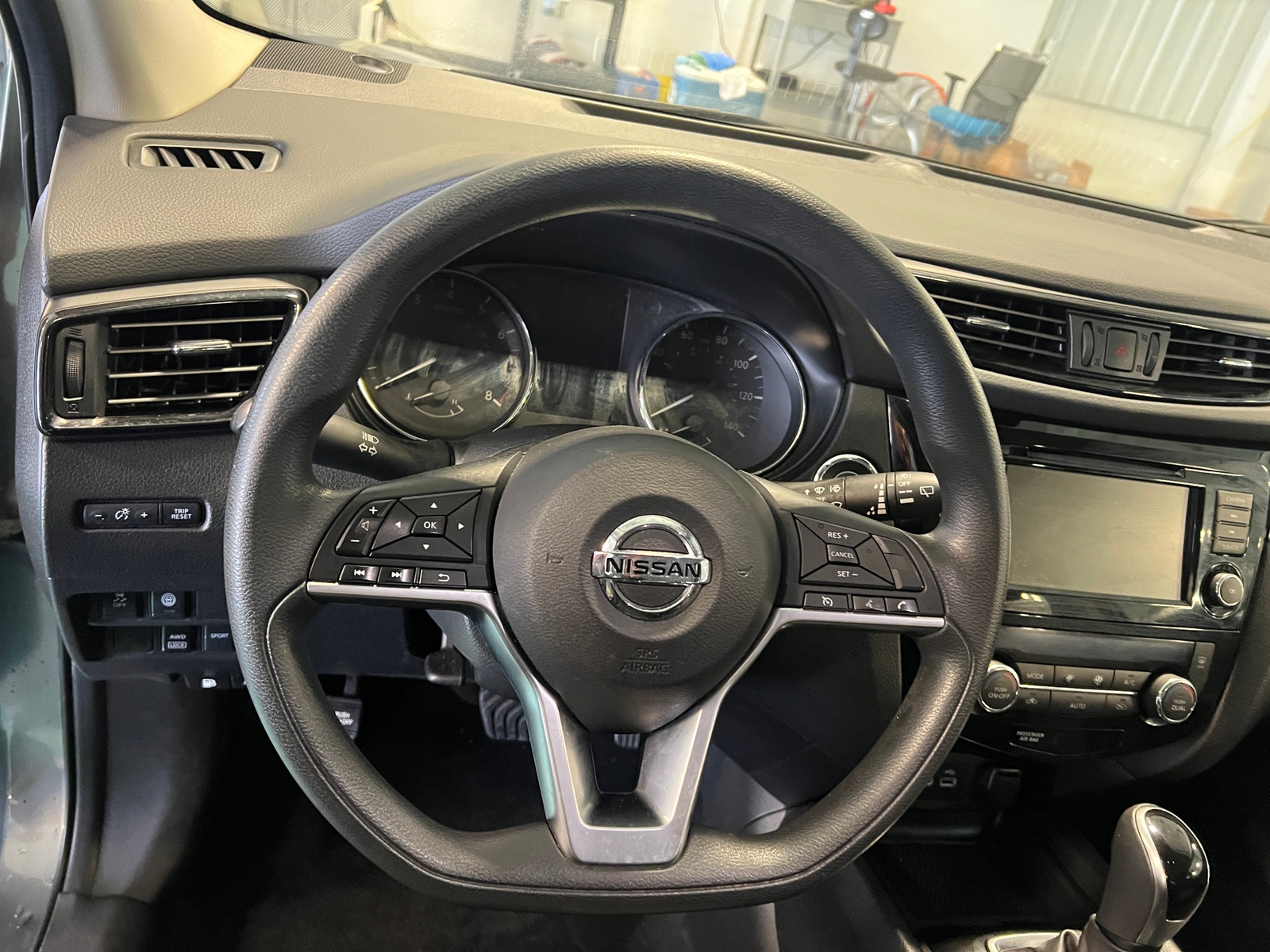 Thumbnail: 2020 Nissan Rogue Sport - 5