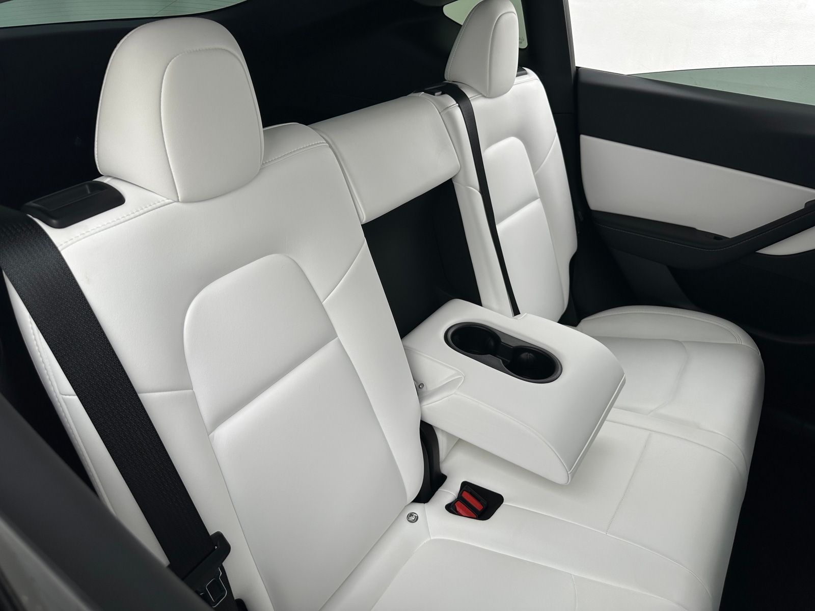 Thumbnail: 2022 Tesla Model Y - 5