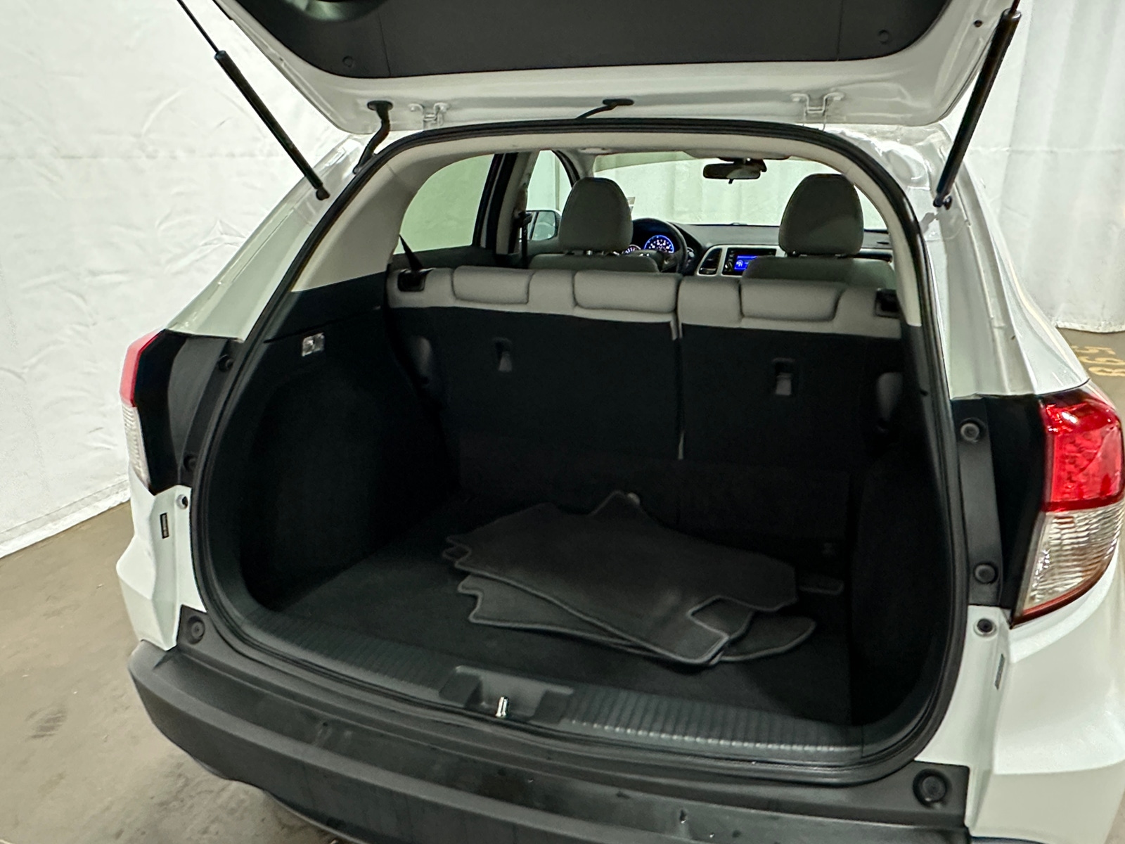 Thumbnail: 2020 Honda HR-V - 7