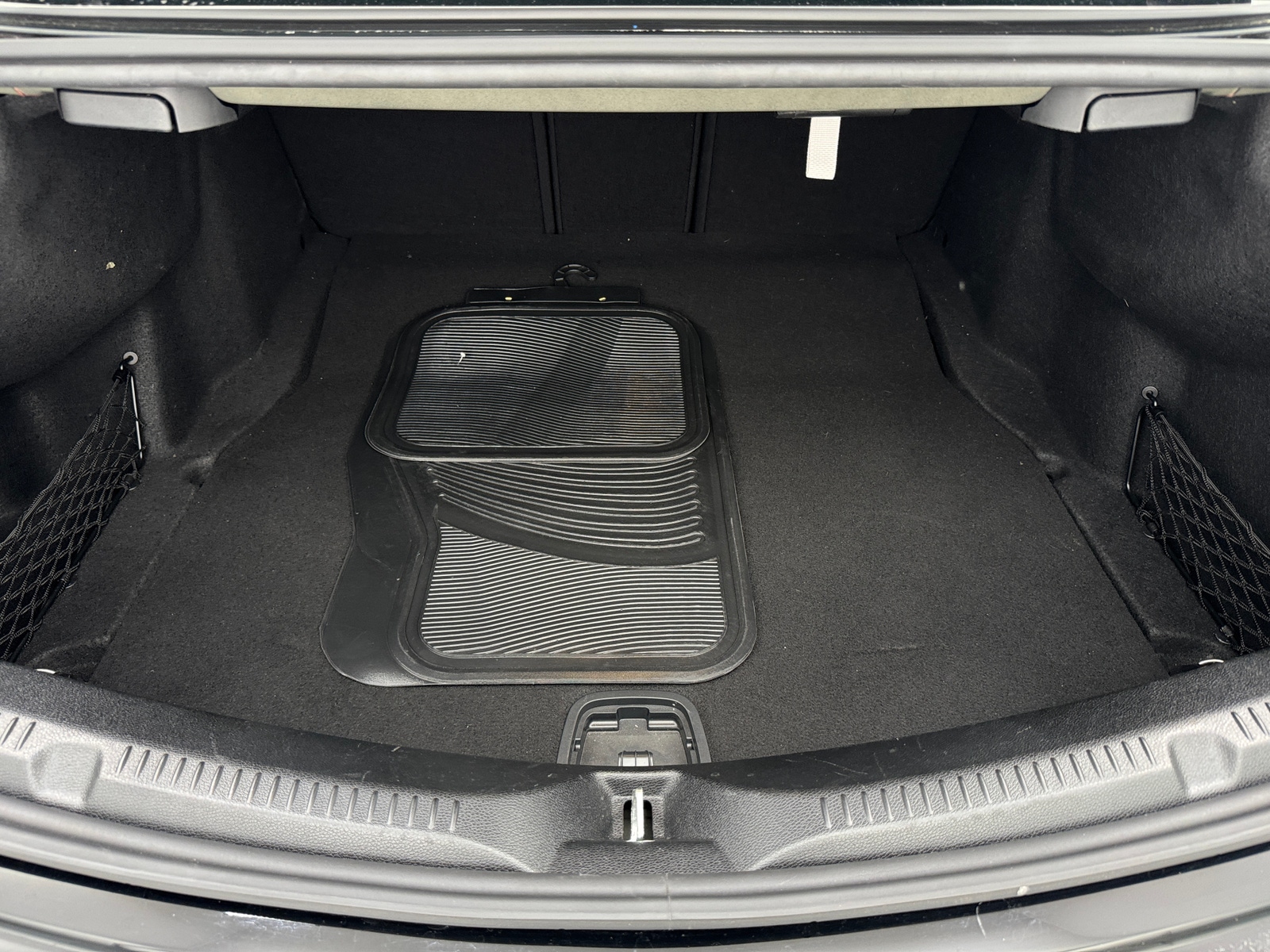 Thumbnail: 2018 Mercedes-Benz E-Class - 4