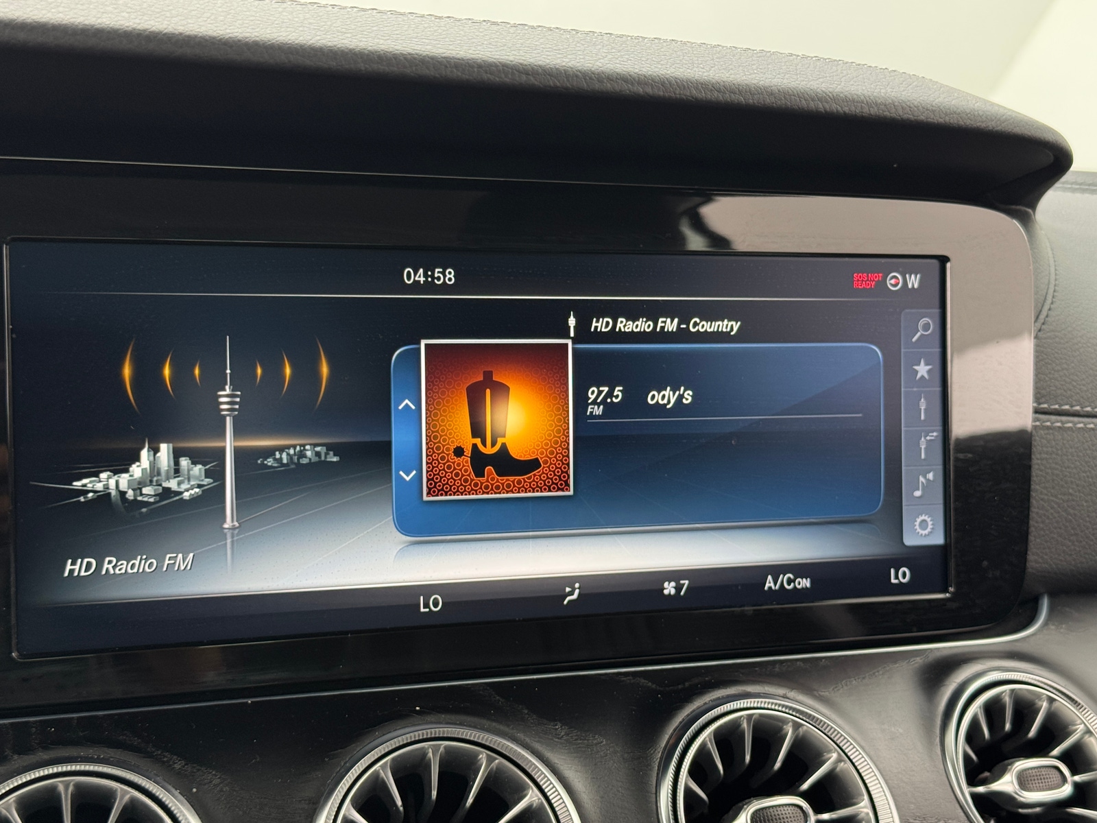 Thumbnail: 2018 Mercedes-Benz E-Class - 2