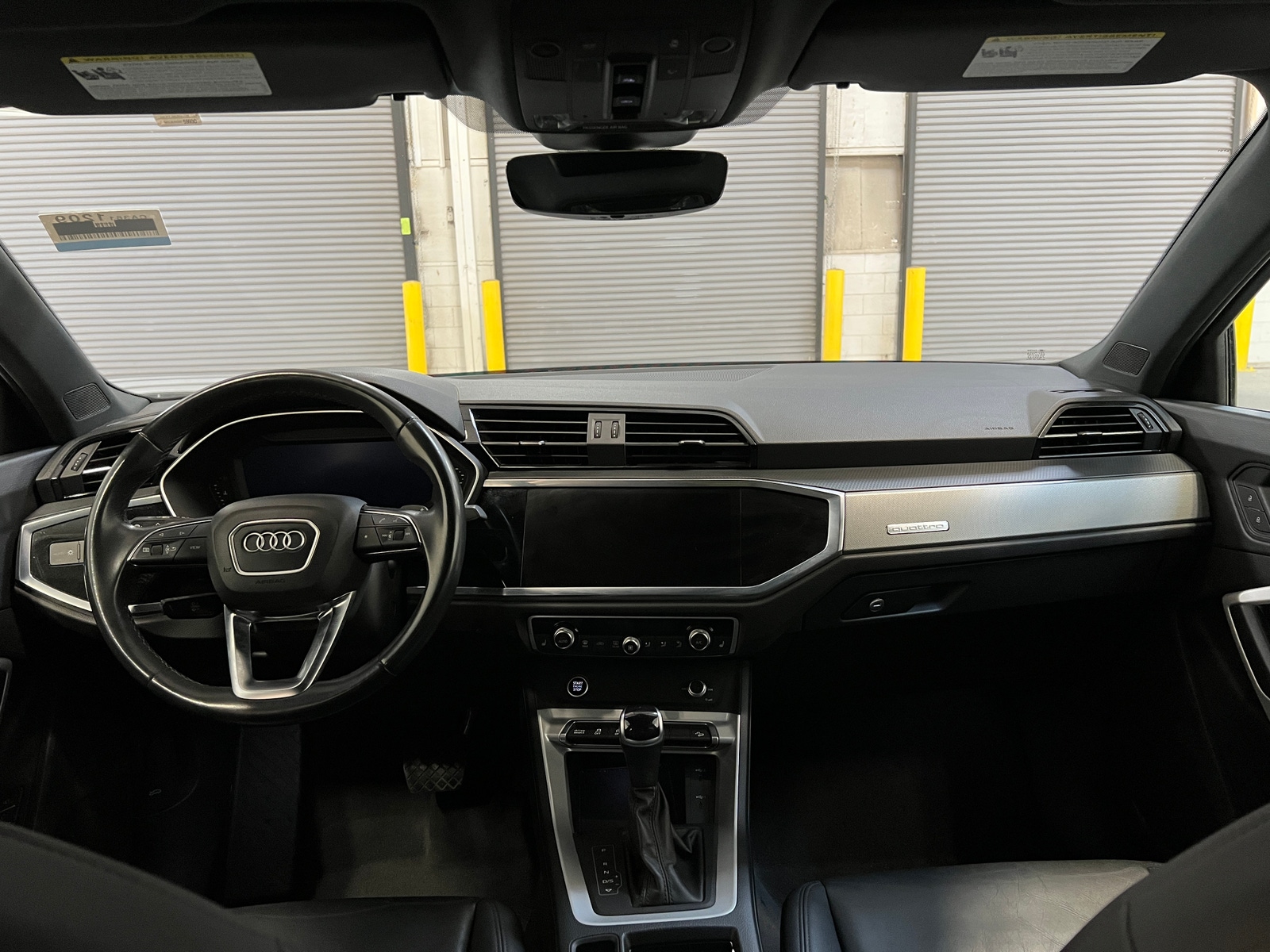 Thumbnail: 2023 Audi Q3 - 2